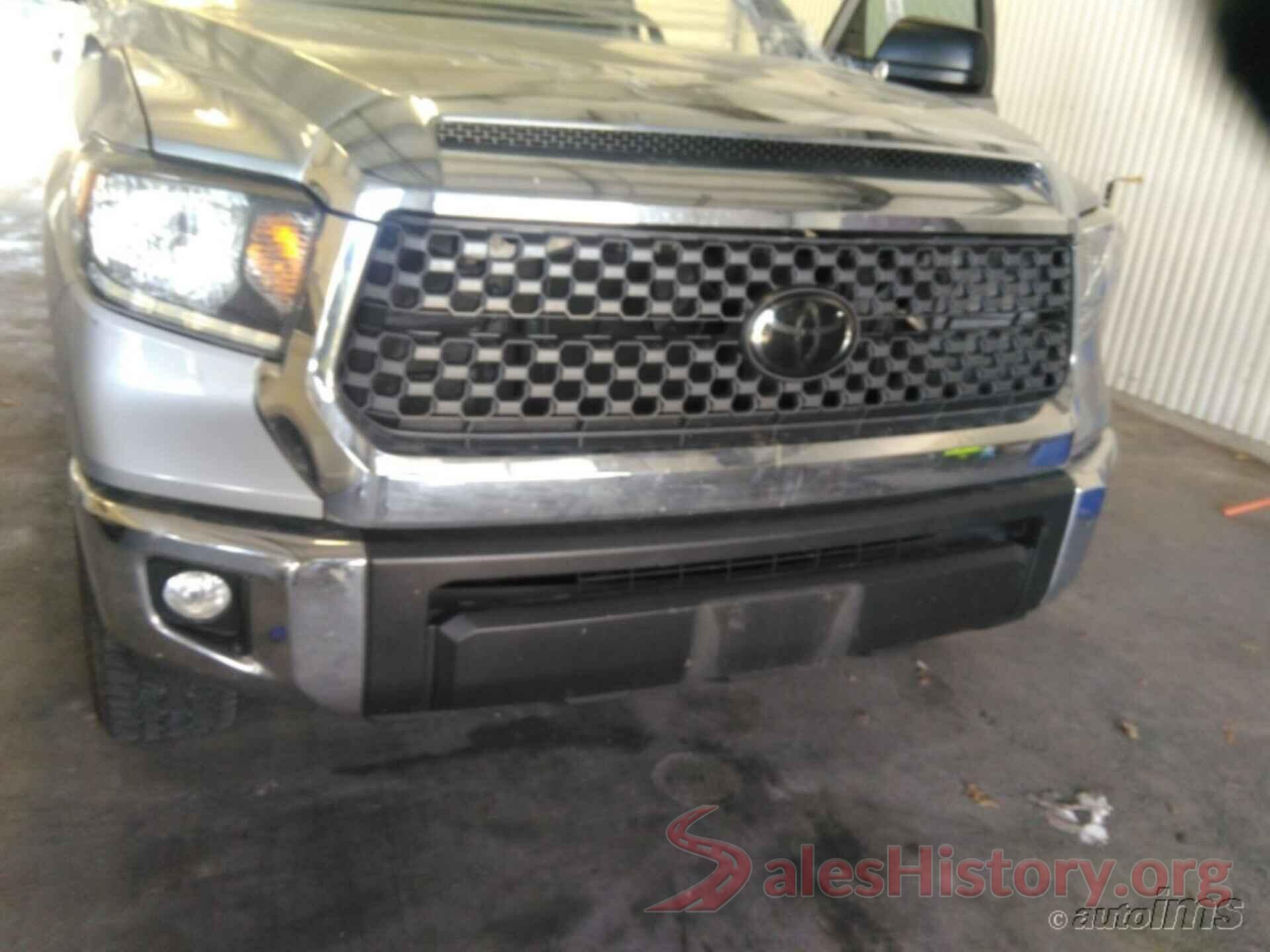 5TFDM5F13JX076565 2018 TOYOTA TUNDRA 4WD