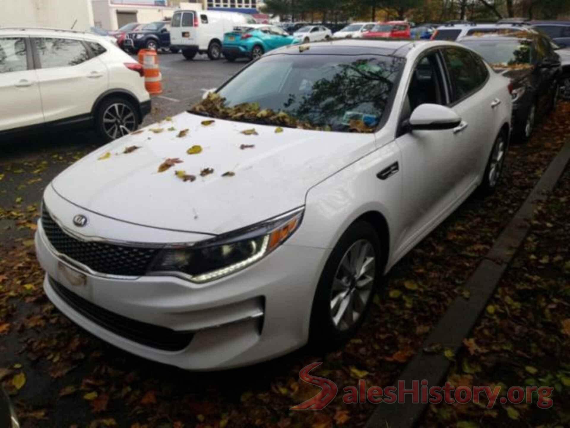 5XXGU4L38JG231664 2018 KIA OPTIMA