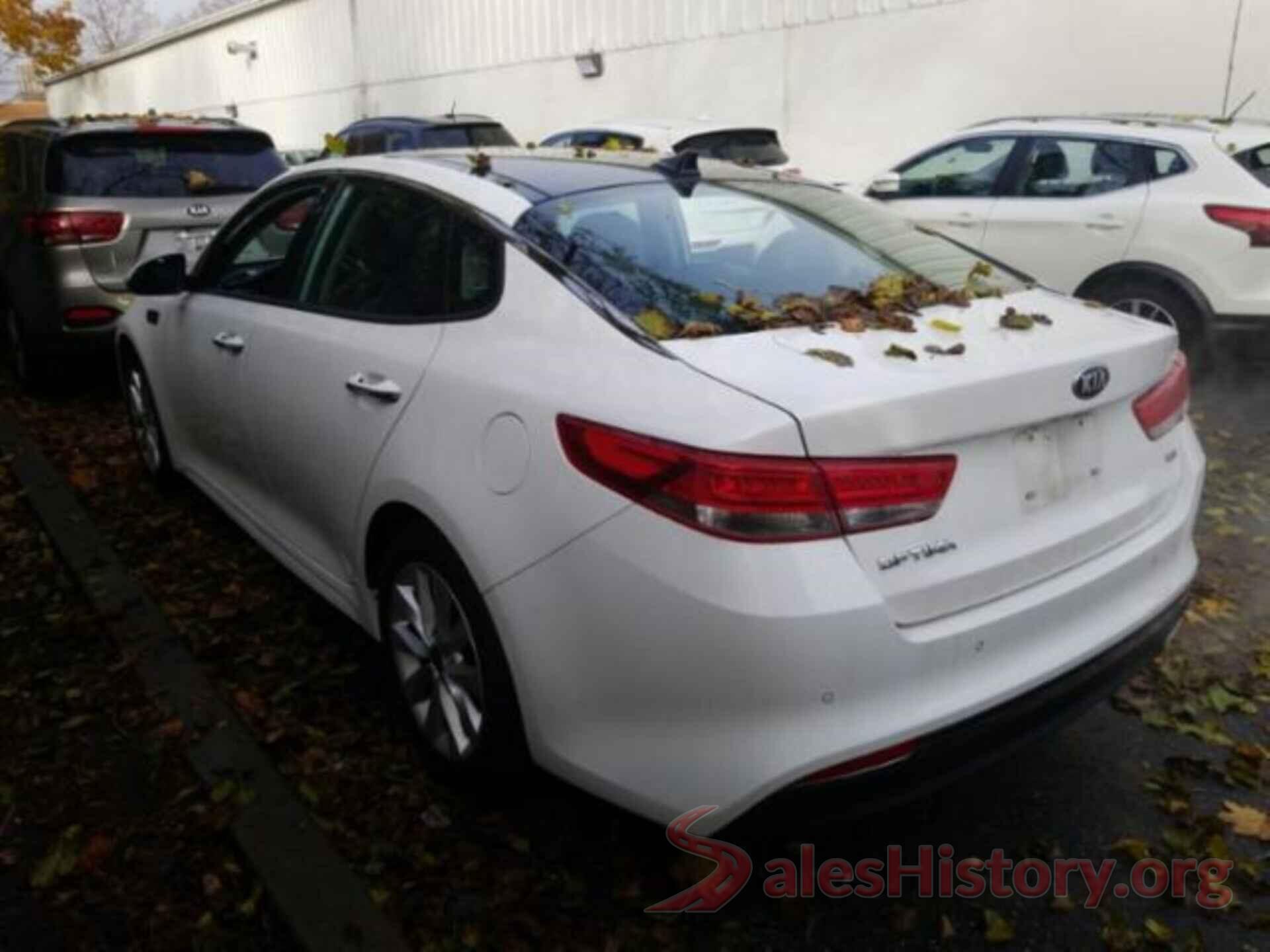 5XXGU4L38JG231664 2018 KIA OPTIMA