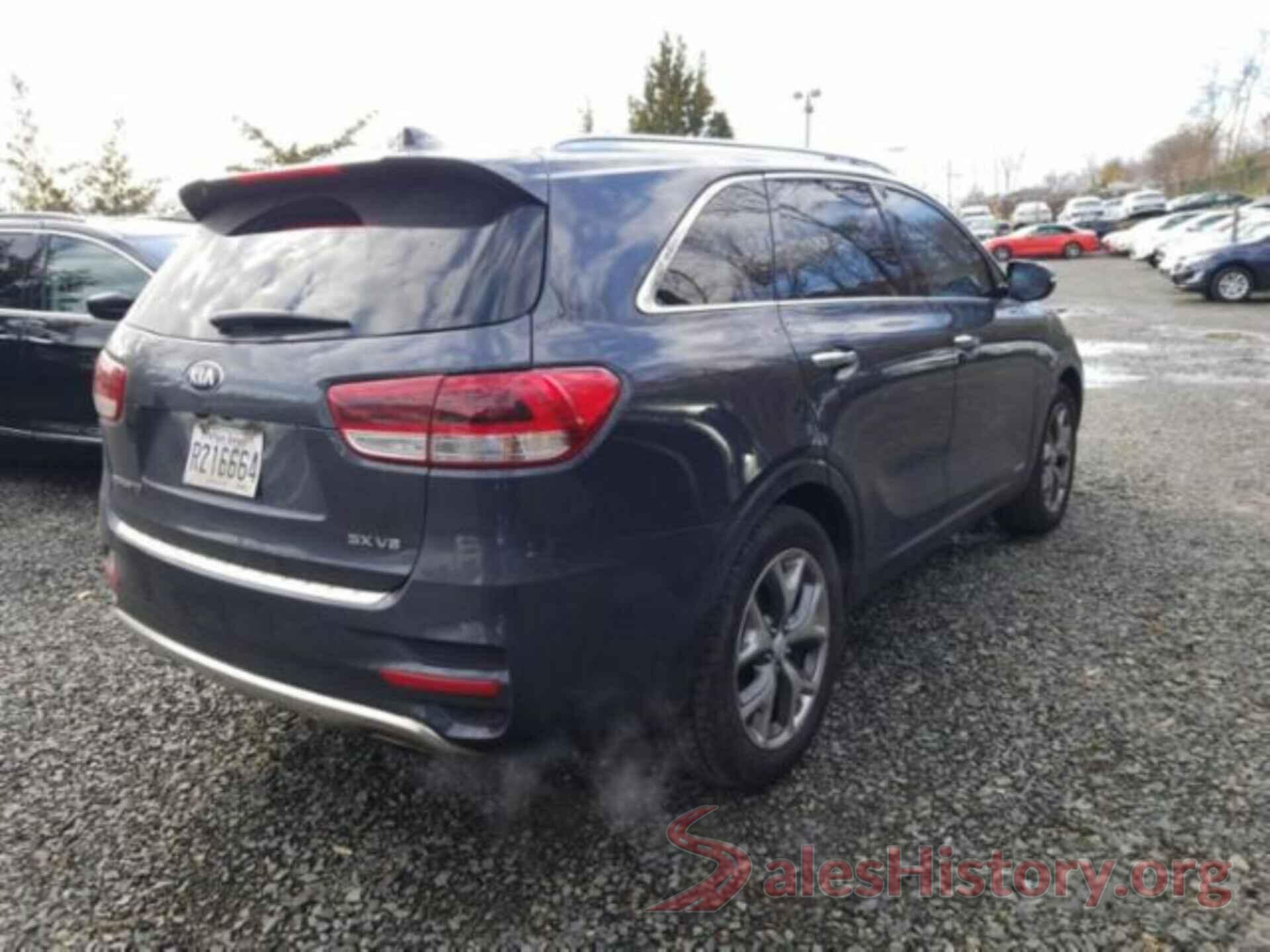 5XYPKDA51JG425619 2018 KIA SORENTO