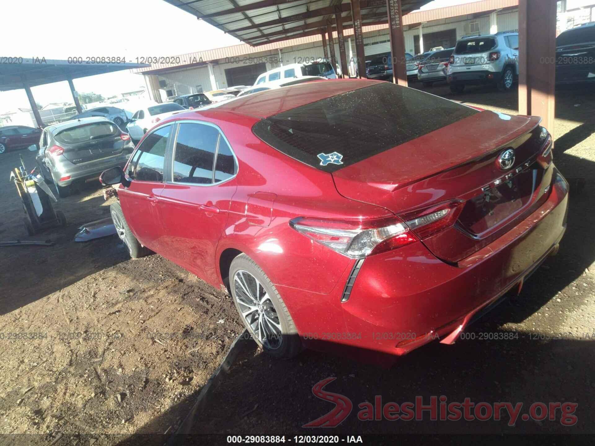 4T1B11HK5JU608846 2018 TOYOTA CAMRY