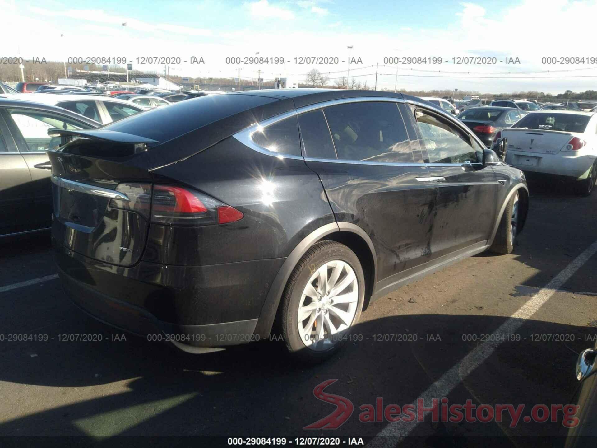 5YJXCDE28JF128447 2018 TESLA MODEL X