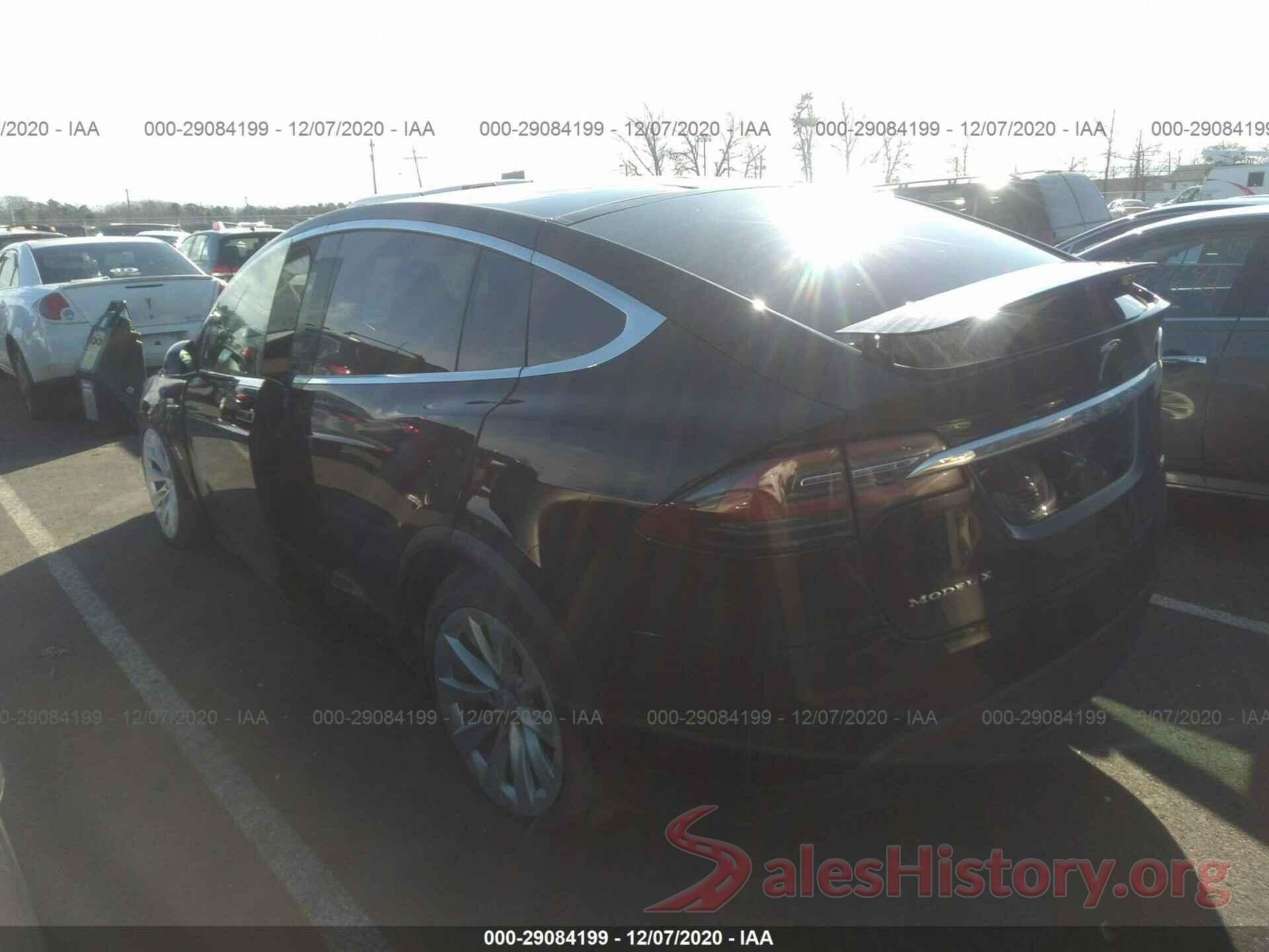 5YJXCDE28JF128447 2018 TESLA MODEL X