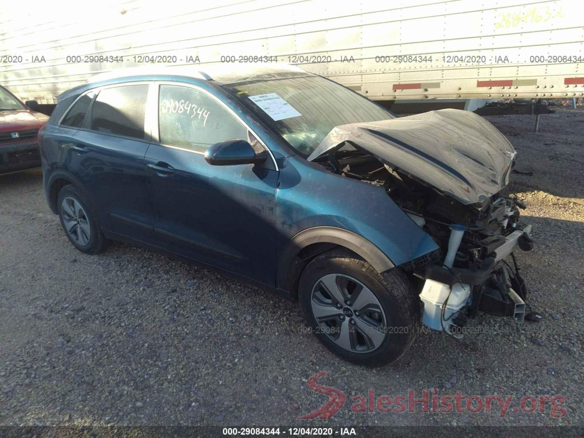 KNDCB3LC8K5242183 2019 KIA NIRO