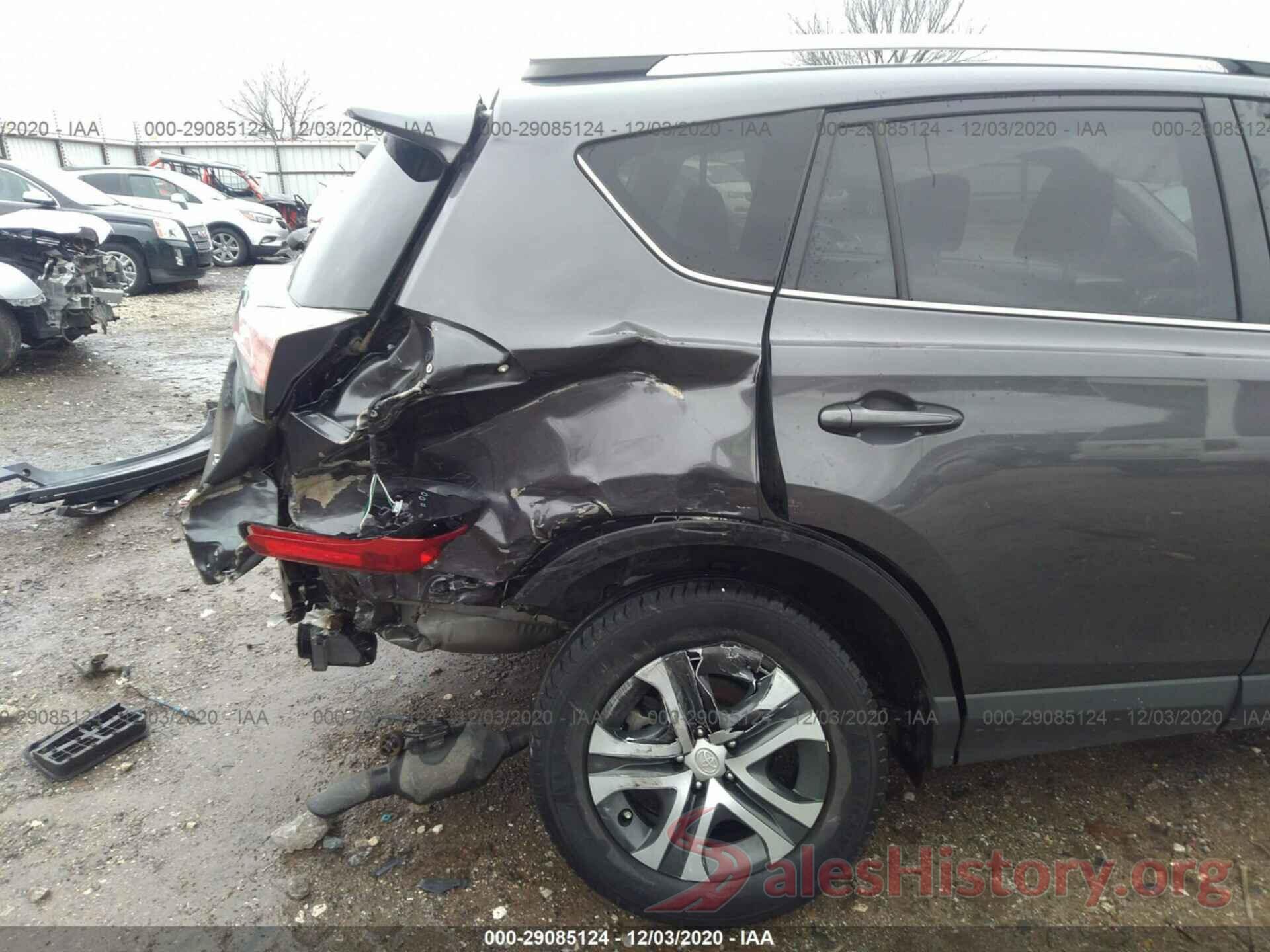 JTMZFREVXJJ167279 2018 TOYOTA RAV4