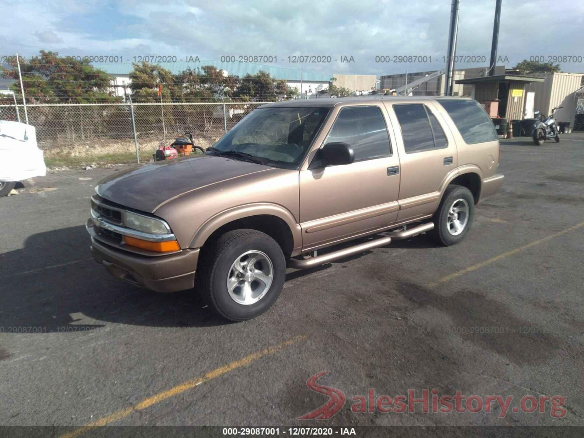 1GNCS13W32K215657 2002 CHEVROLET BLAZER