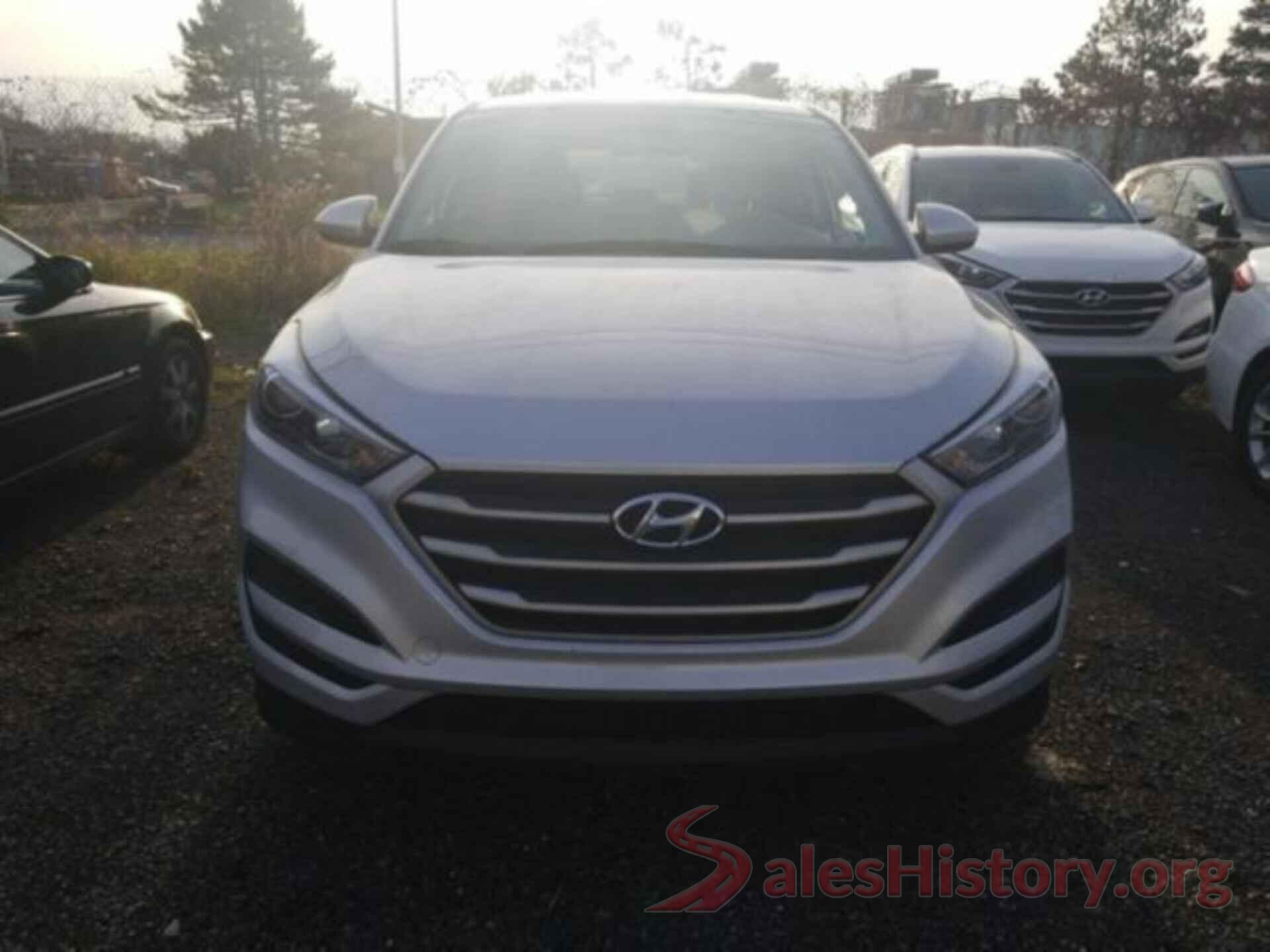 KM8J2CA41JU670745 2018 HYUNDAI TUCSON