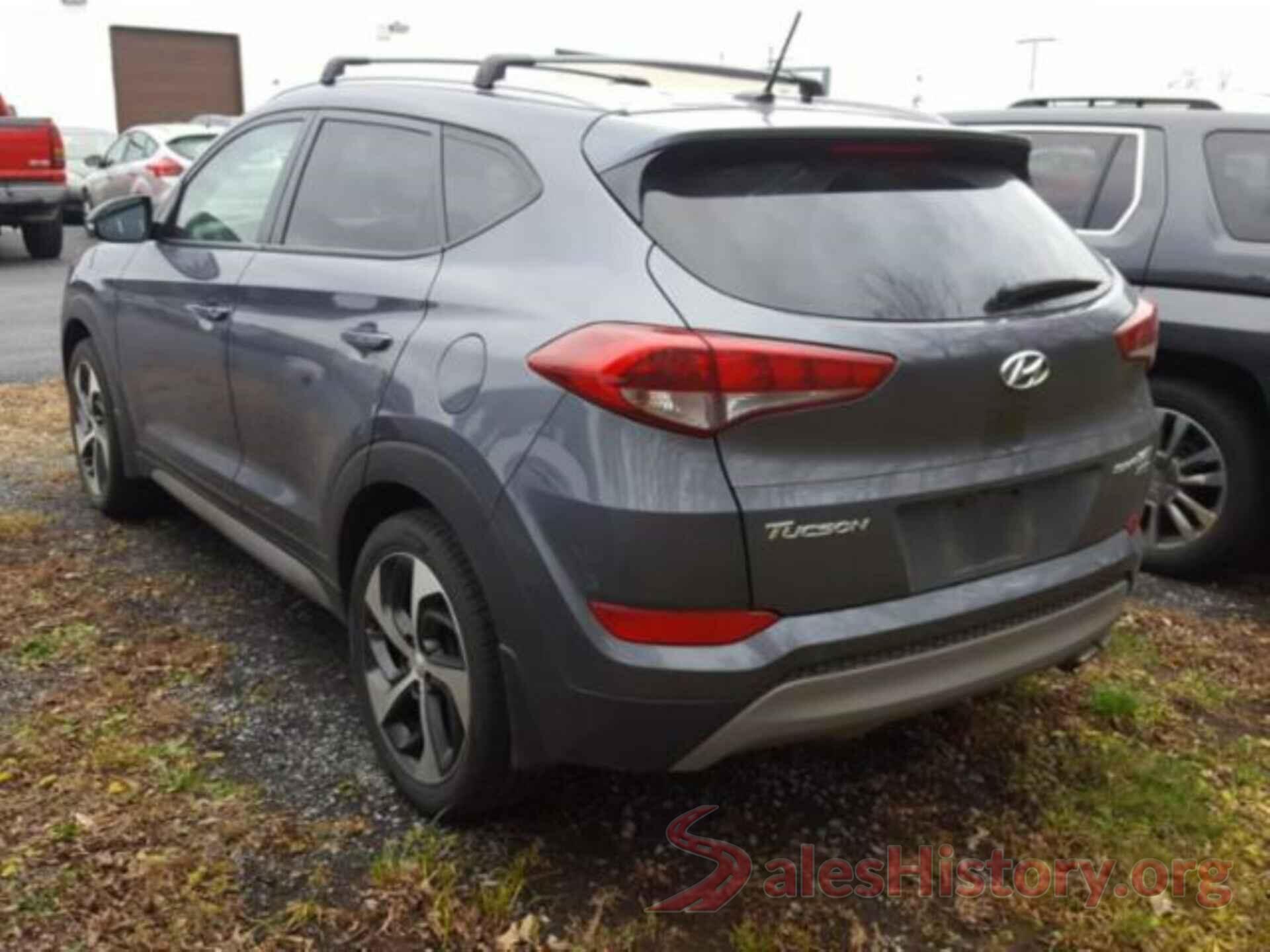 KM8J3CA24HU355492 2017 HYUNDAI TUCSON