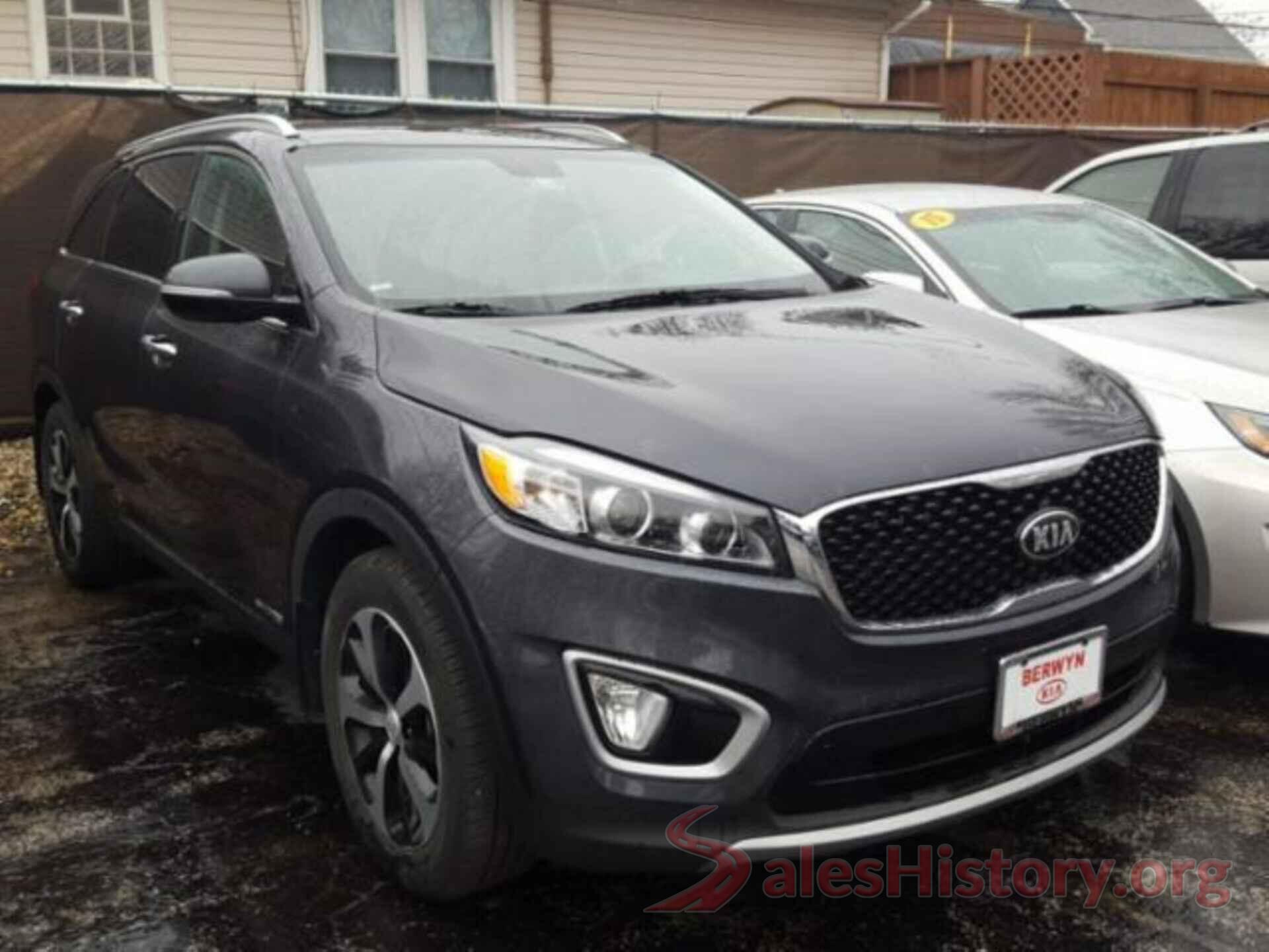 5XYPHDA55JG395801 2018 KIA SORENTO