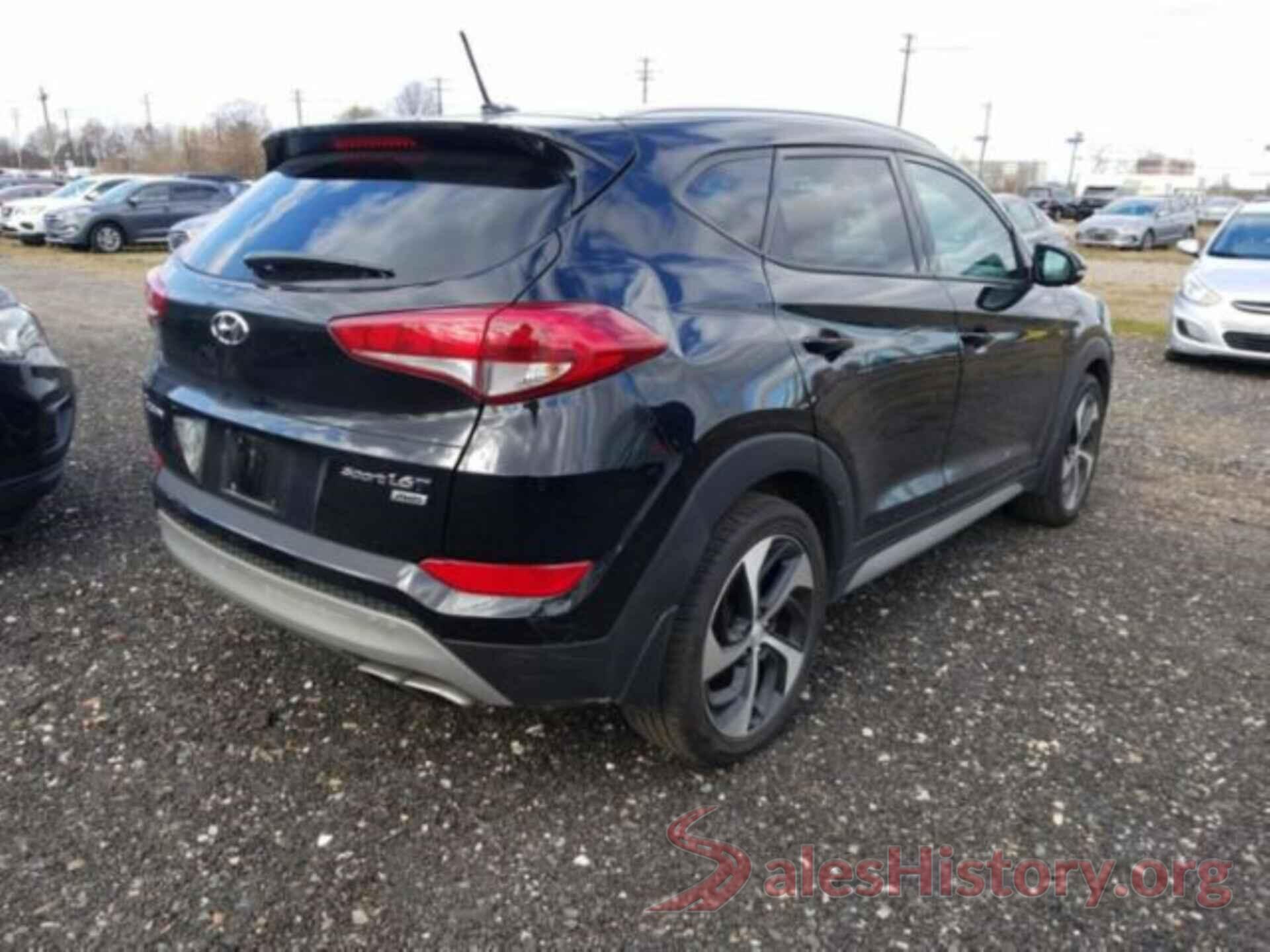 KM8J3CA22HU388331 2017 HYUNDAI TUCSON