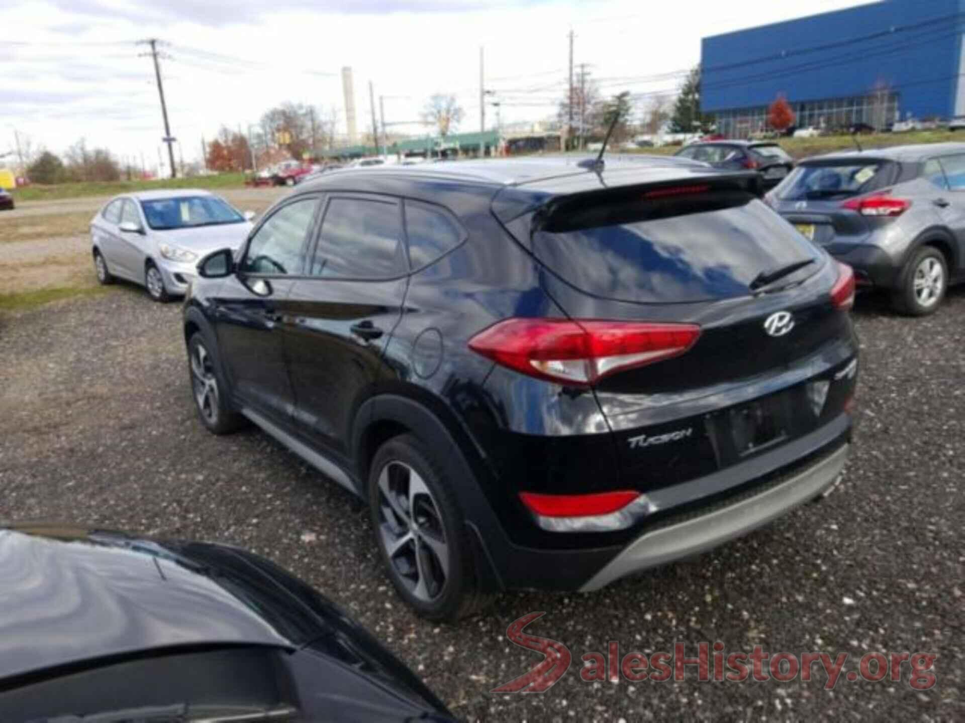 KM8J3CA22HU388331 2017 HYUNDAI TUCSON