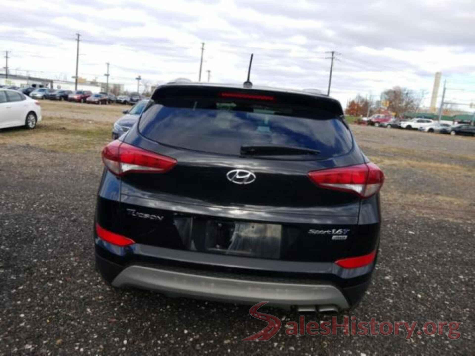 KM8J3CA22HU388331 2017 HYUNDAI TUCSON