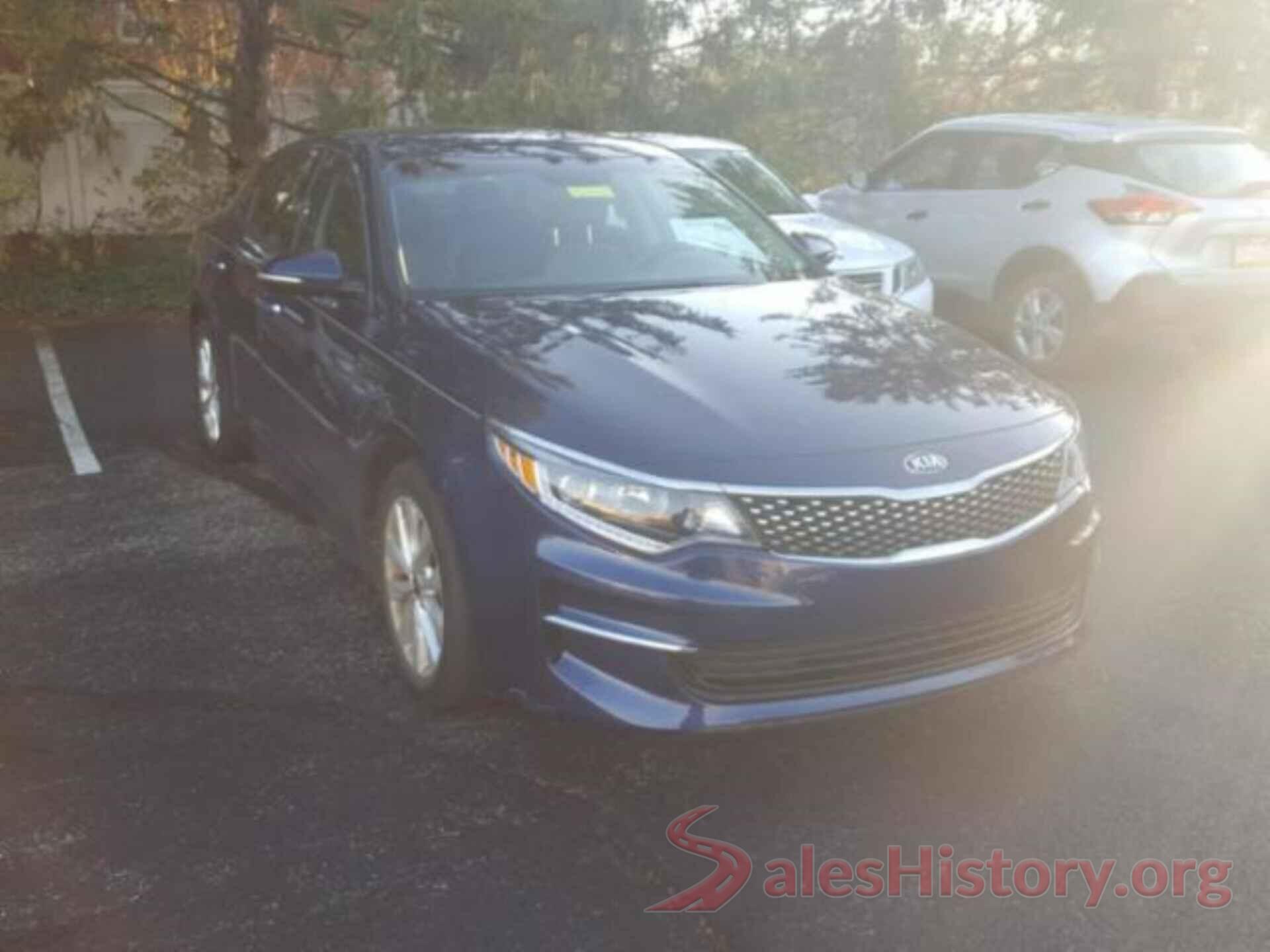 5XXGU4L35JG208021 2018 KIA OPTIMA