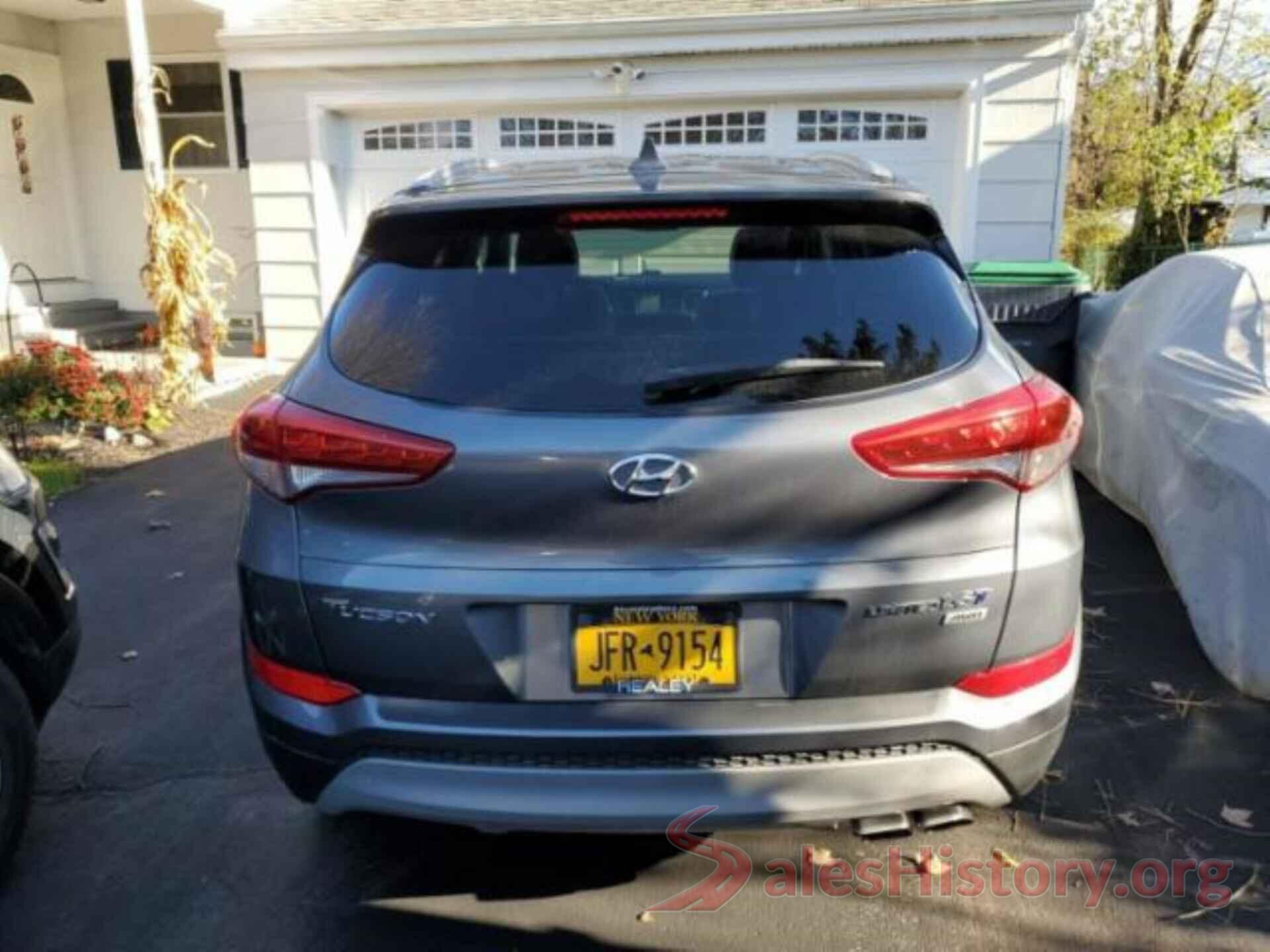 KM8J3CA2XHU308869 2017 HYUNDAI TUCSON