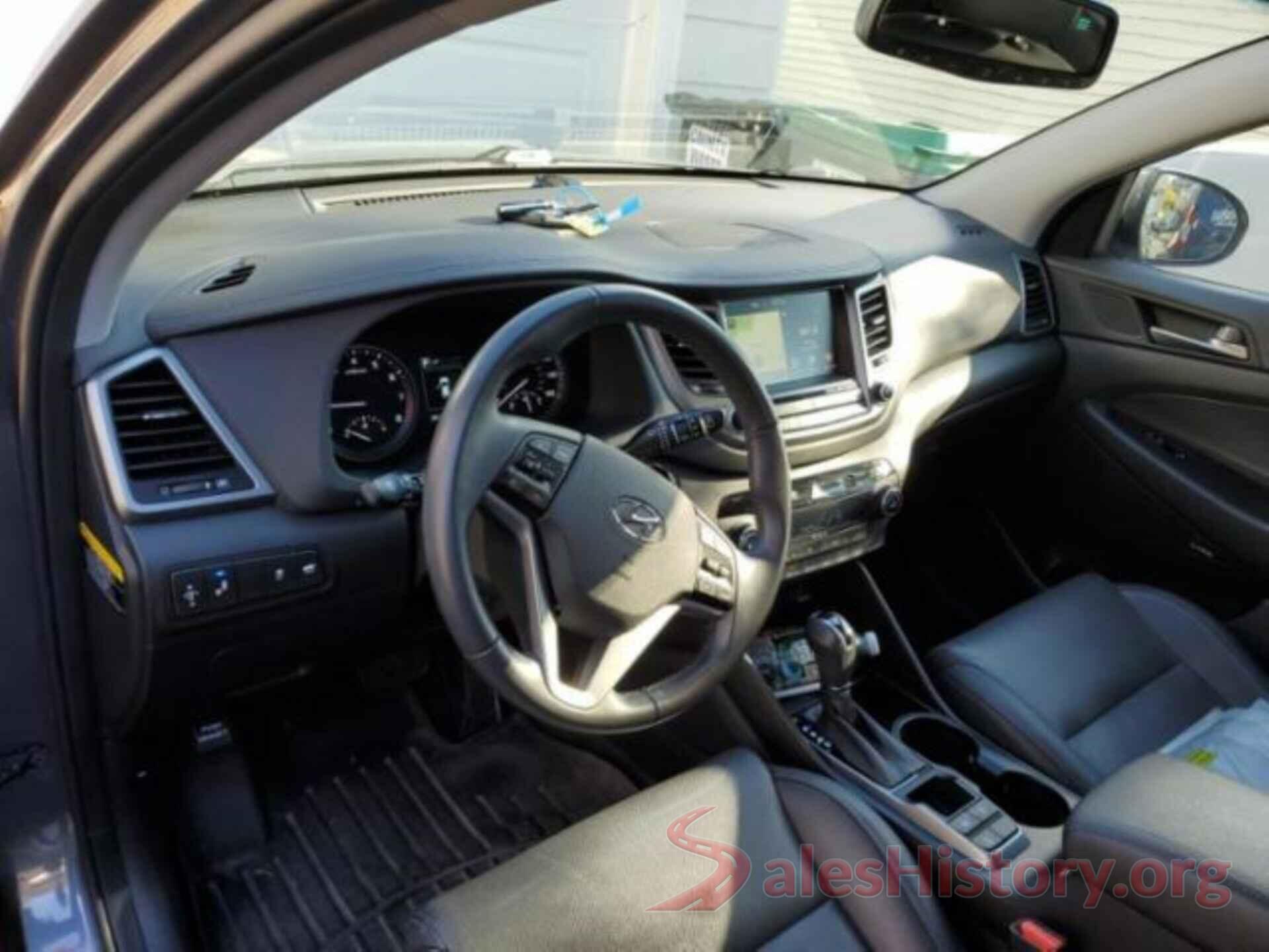 KM8J3CA2XHU308869 2017 HYUNDAI TUCSON