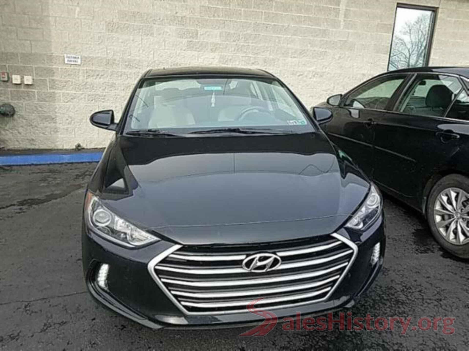 5NPD84LF2JH284902 2018 HYUNDAI ELANTRA