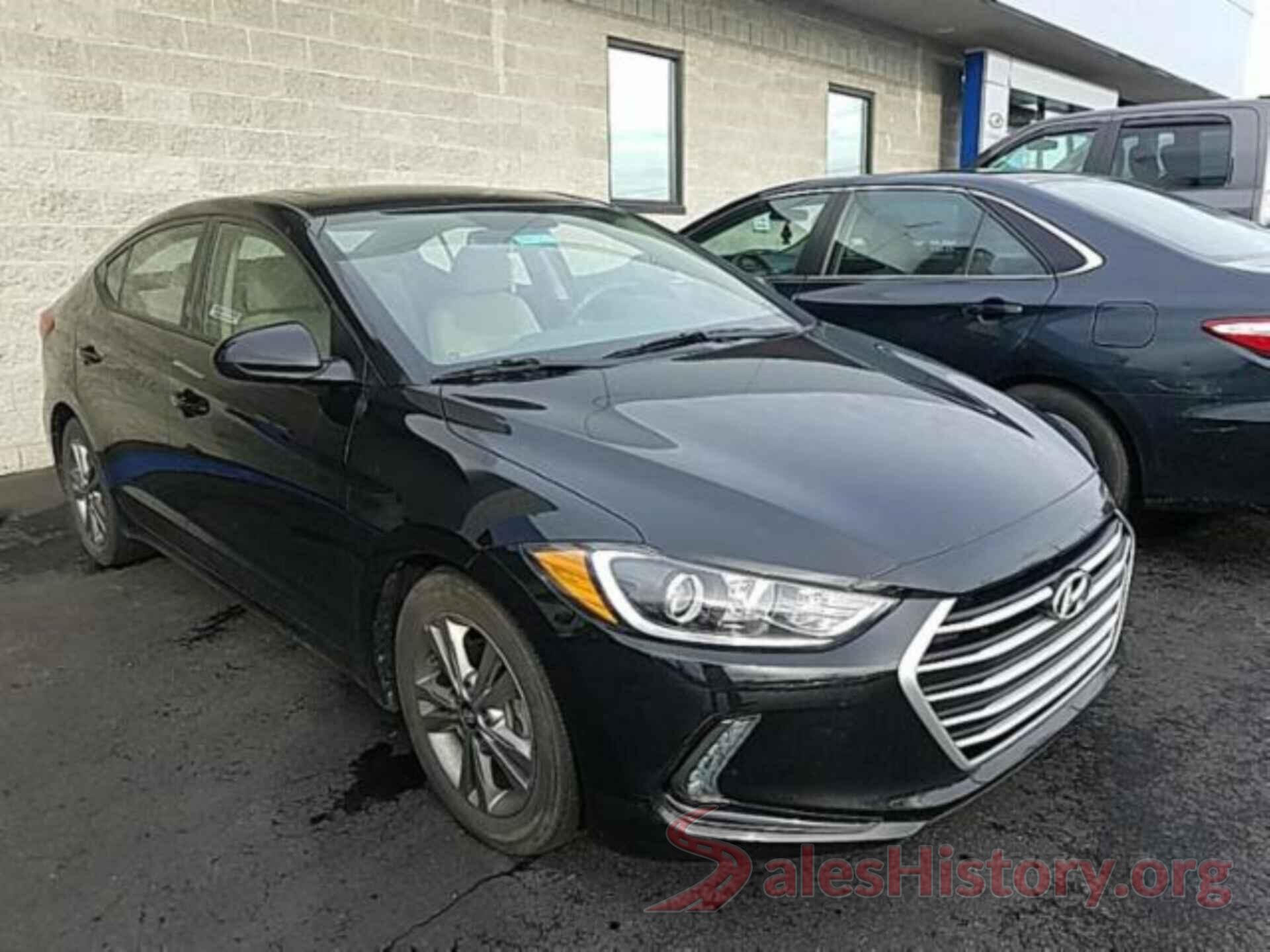 5NPD84LF2JH284902 2018 HYUNDAI ELANTRA