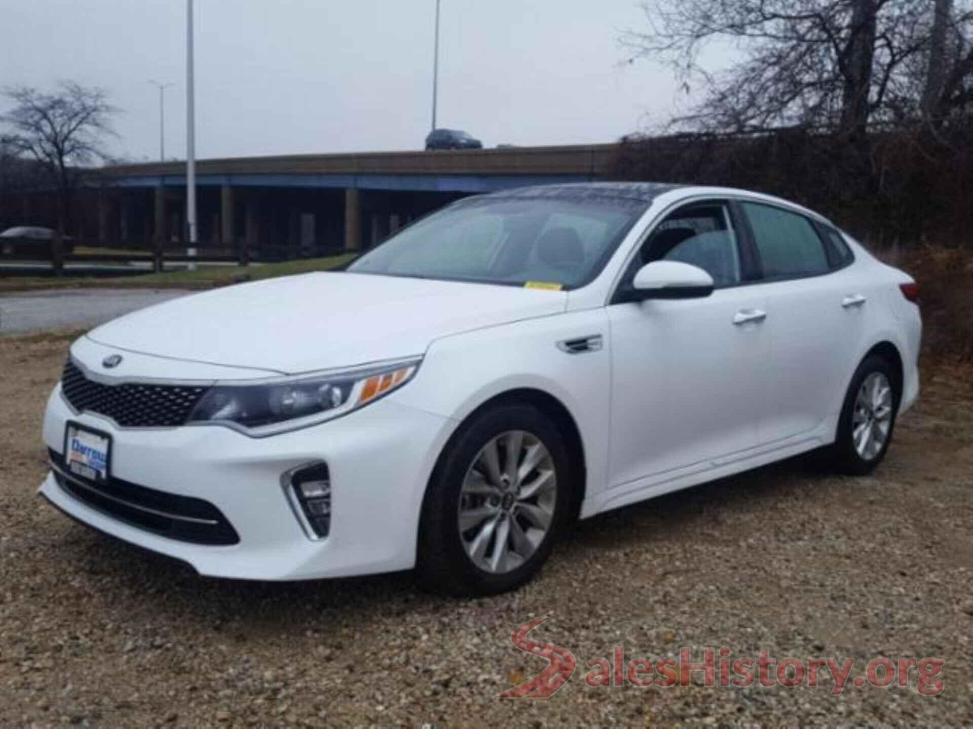 5XXGT4L34JG237724 2018 KIA OPTIMA