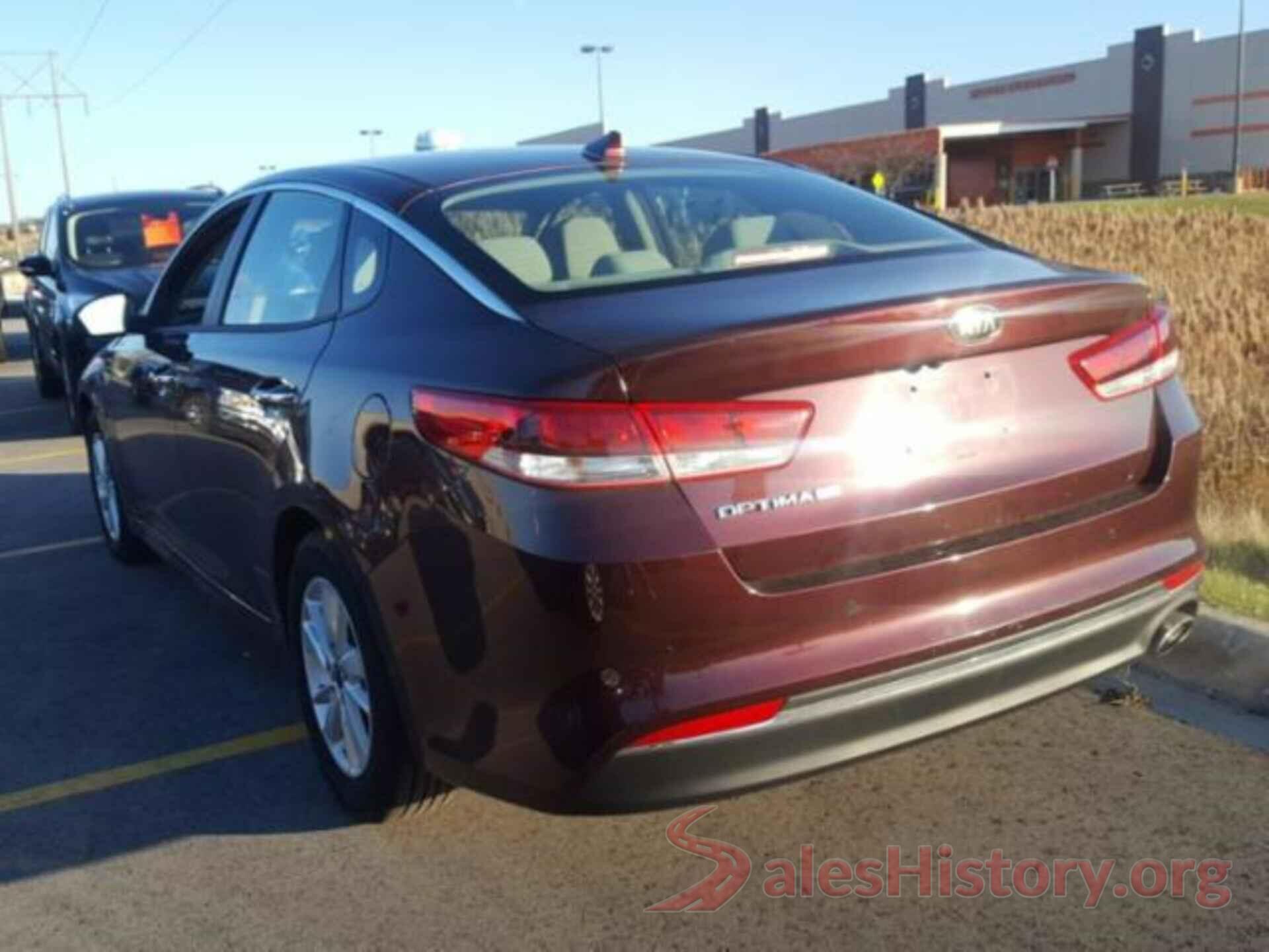 5XXGT4L3XJG235573 2018 KIA OPTIMA