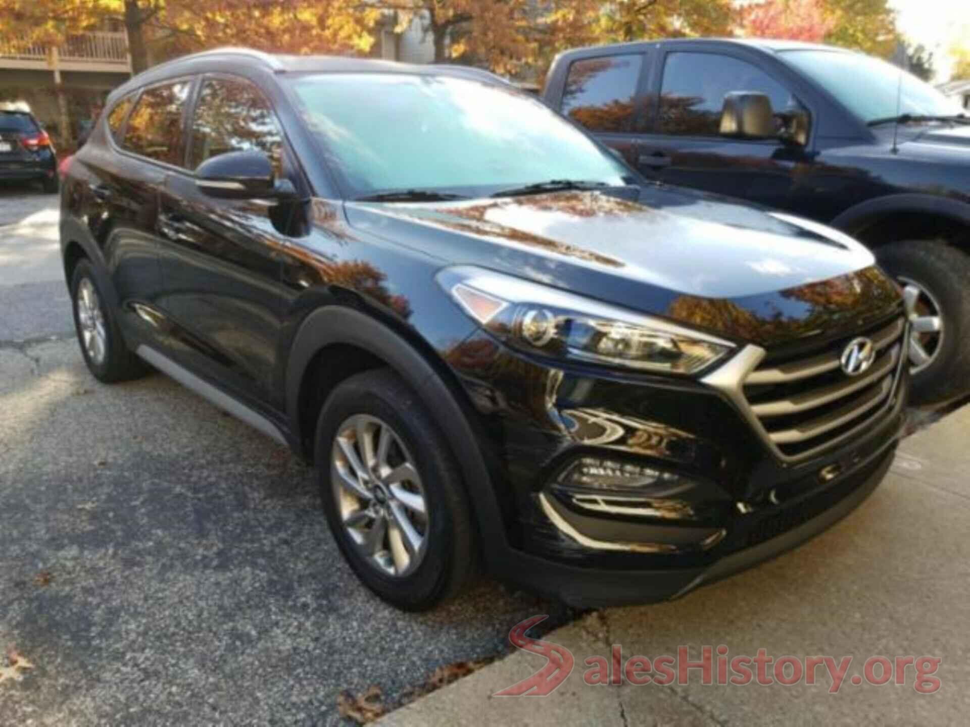 KM8J3CA44HU504937 2017 HYUNDAI TUCSON