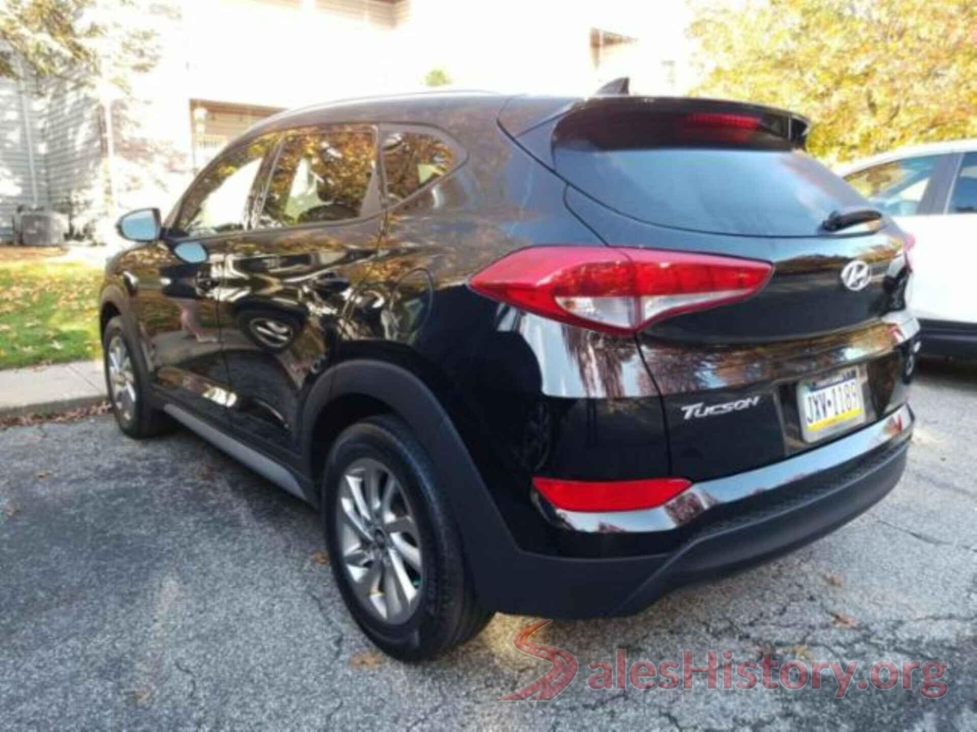 KM8J3CA44HU504937 2017 HYUNDAI TUCSON