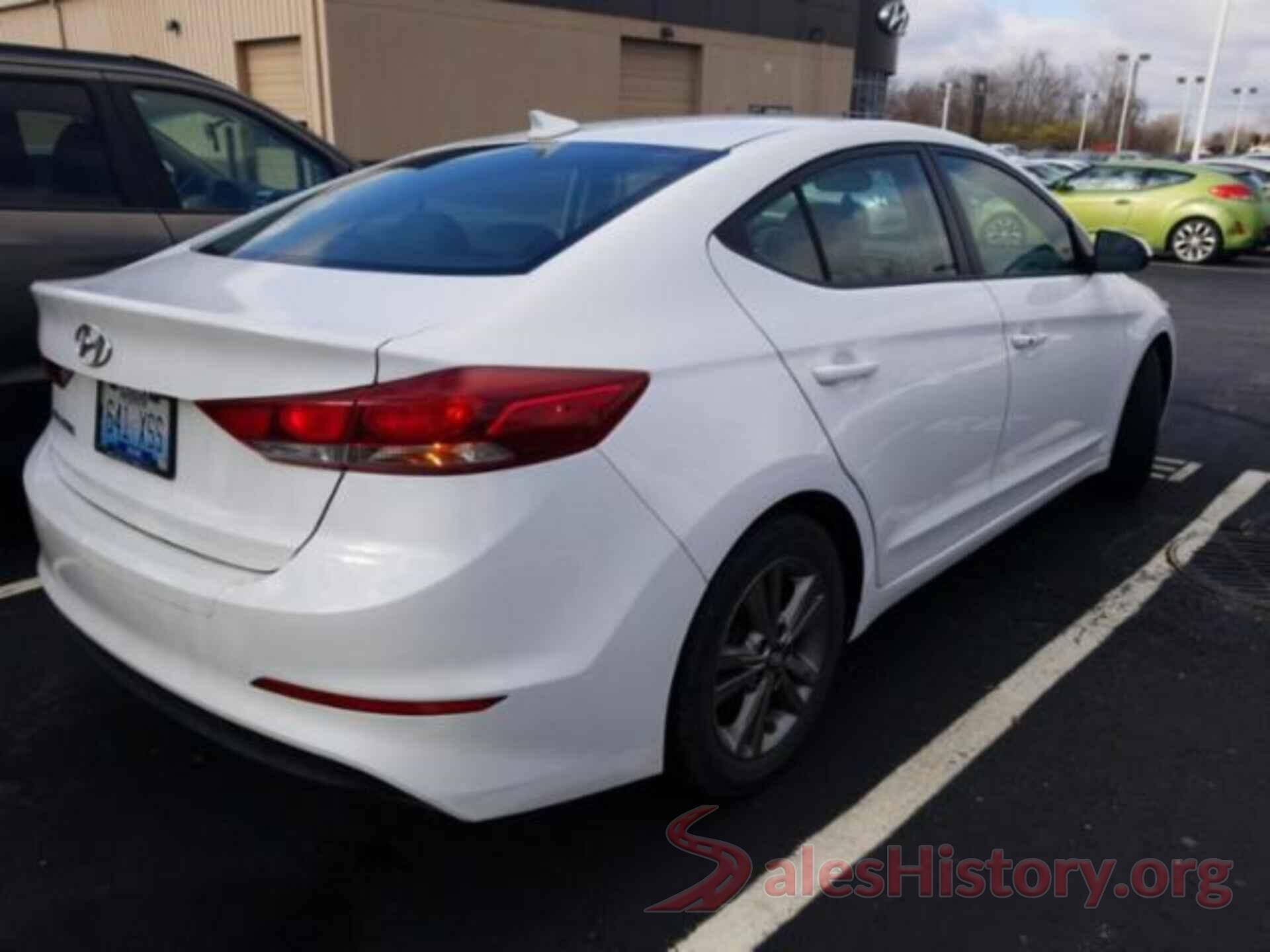 5NPD84LF5JH257497 2018 HYUNDAI ELANTRA