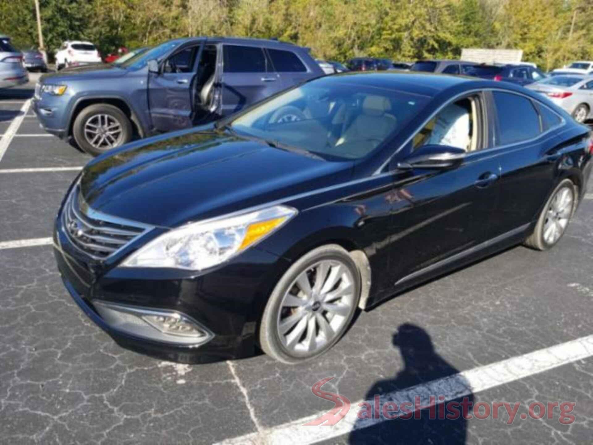 KMHFH4JG1HA590037 2017 HYUNDAI AZERA