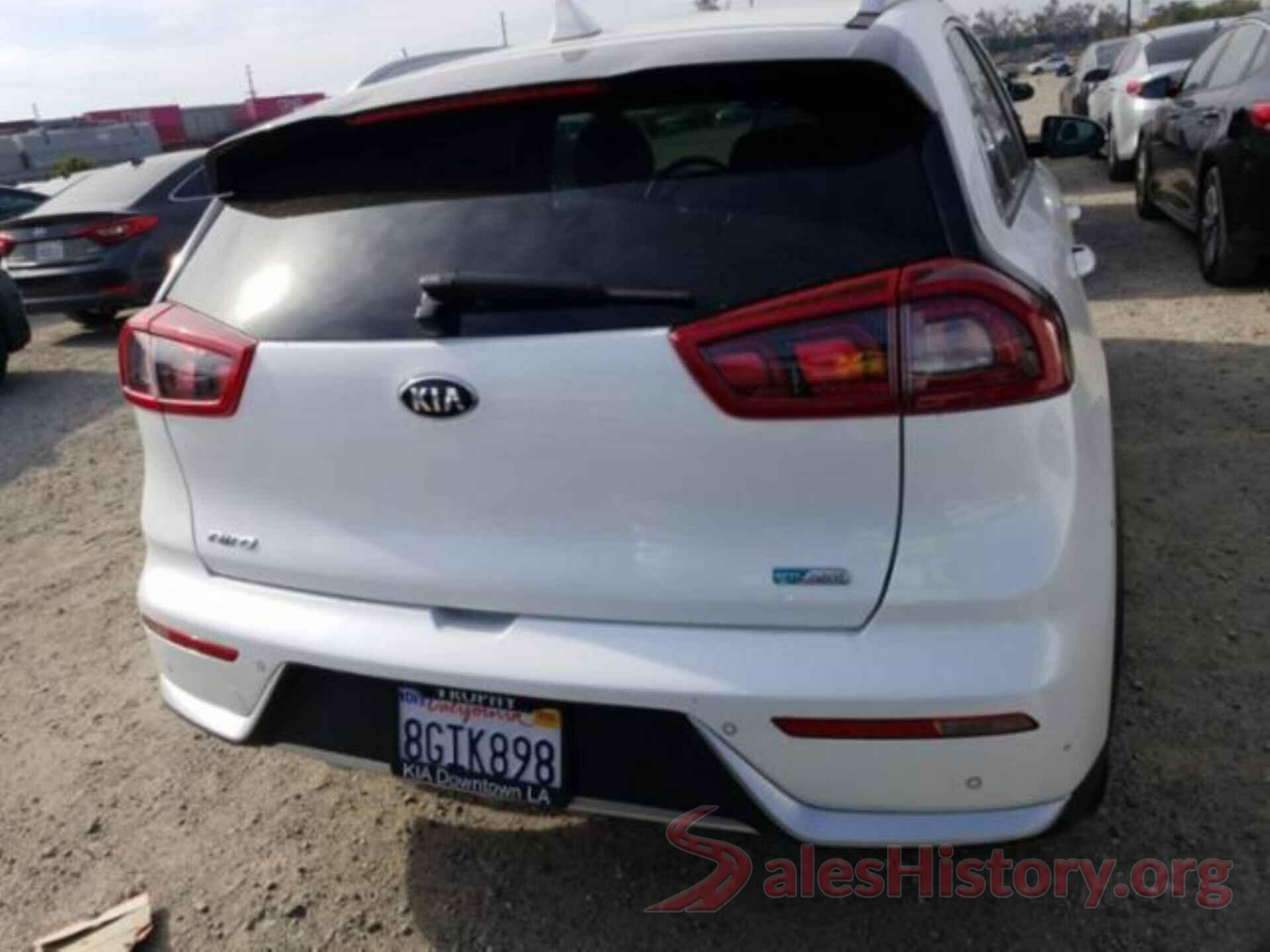 KNDCE3LC0K5233498 2019 KIA NIRO