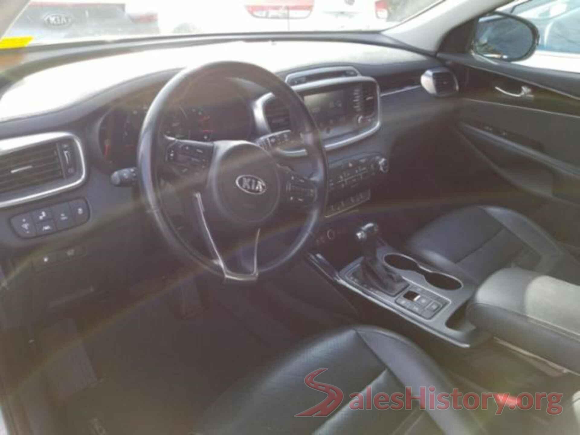 5XYPHDA53JG396381 2018 KIA SORENTO