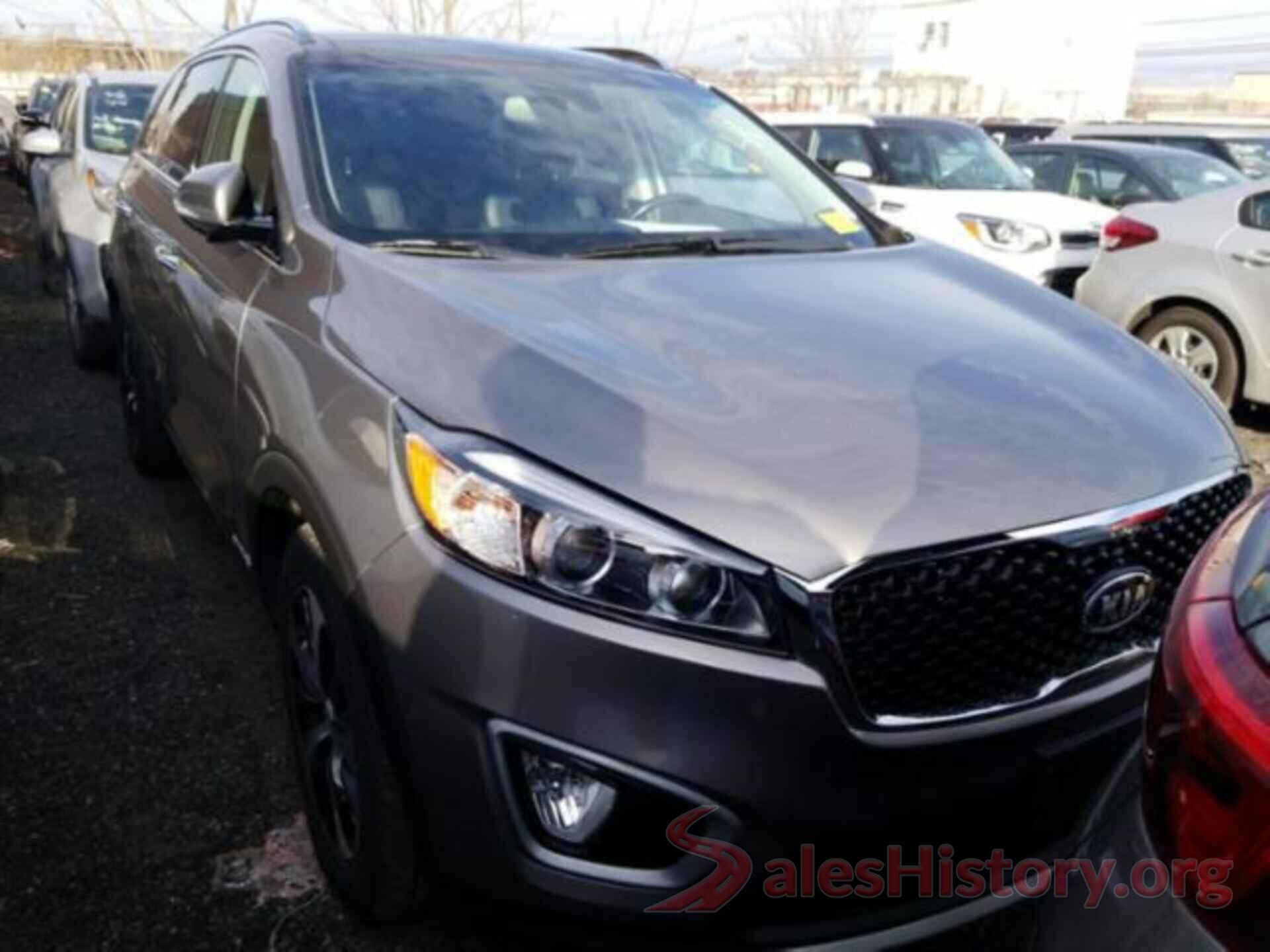 5XYPHDA53JG396381 2018 KIA SORENTO