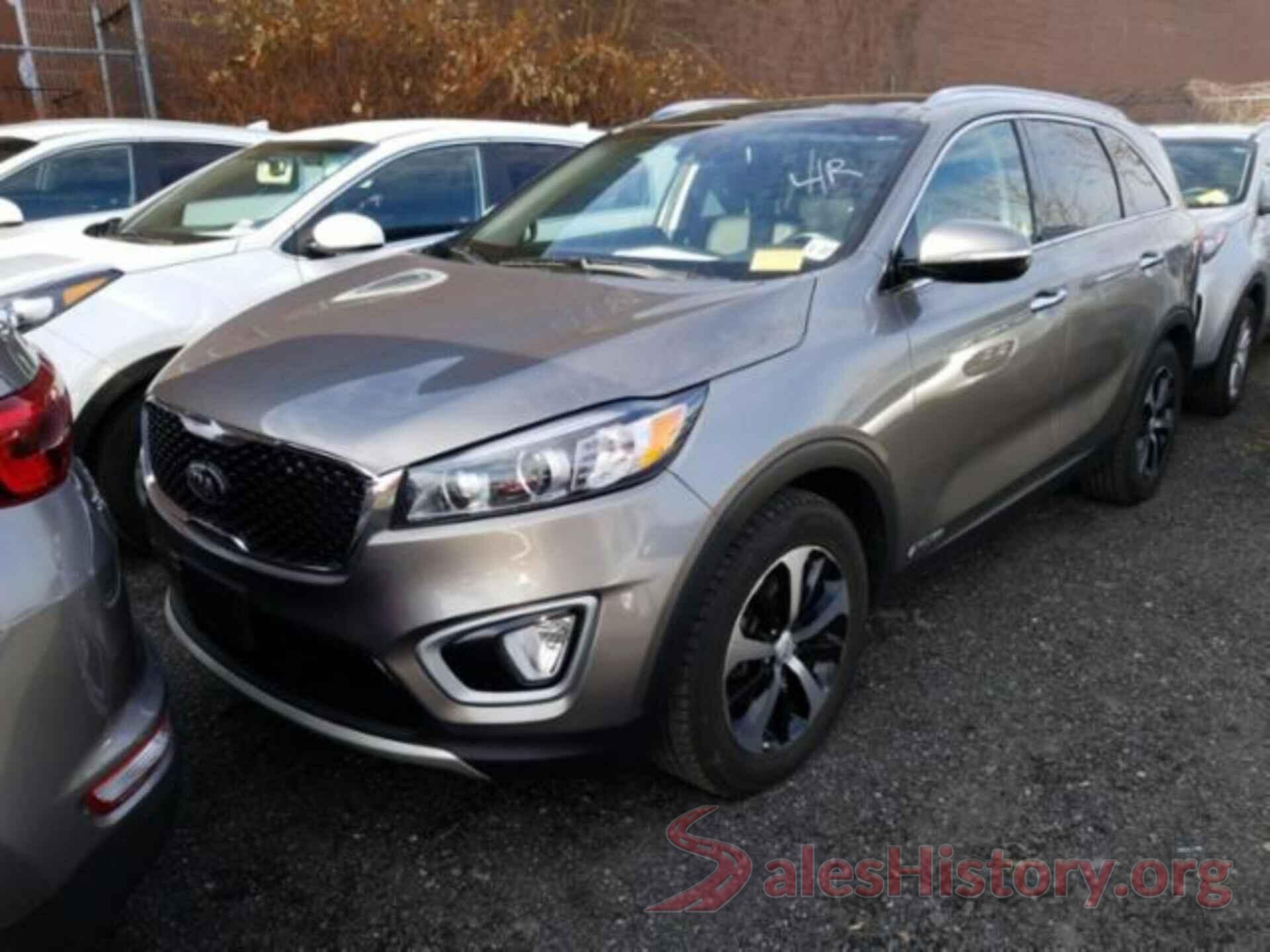 5XYPHDA53JG396381 2018 KIA SORENTO