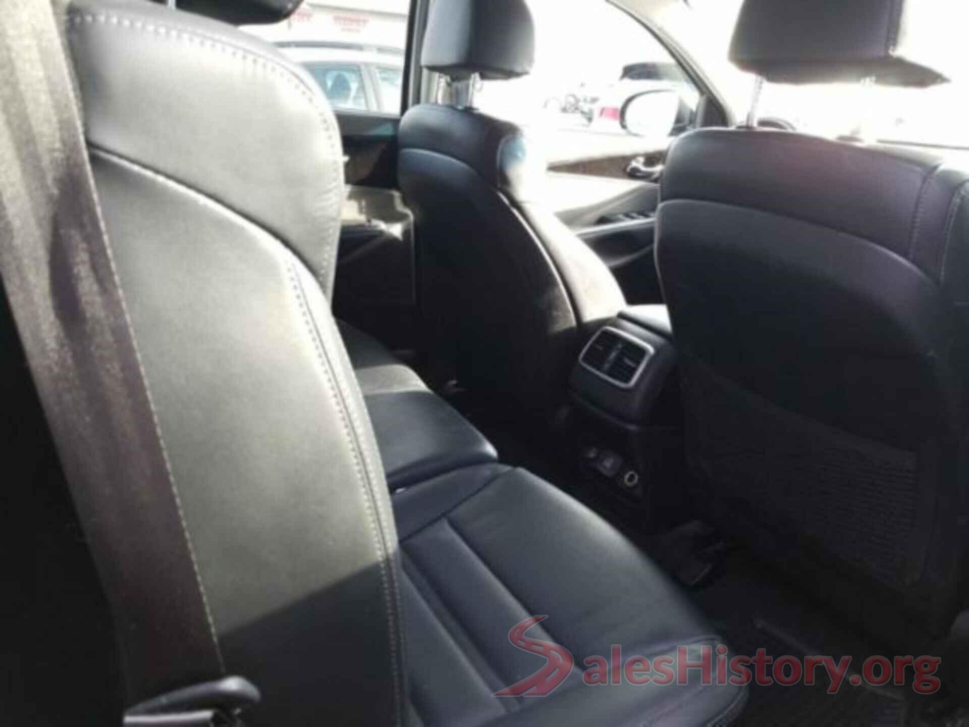 5XYPHDA53JG396381 2018 KIA SORENTO