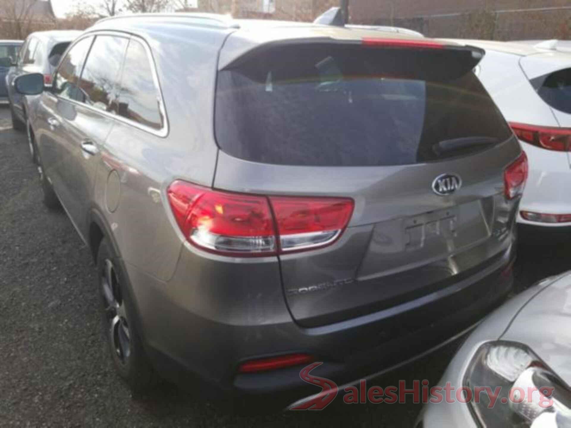 5XYPHDA53JG396381 2018 KIA SORENTO