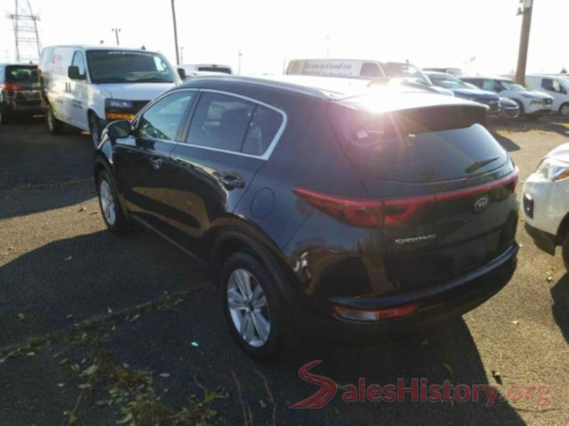 KNDPMCACXJ7355702 2018 KIA SPORTAGE