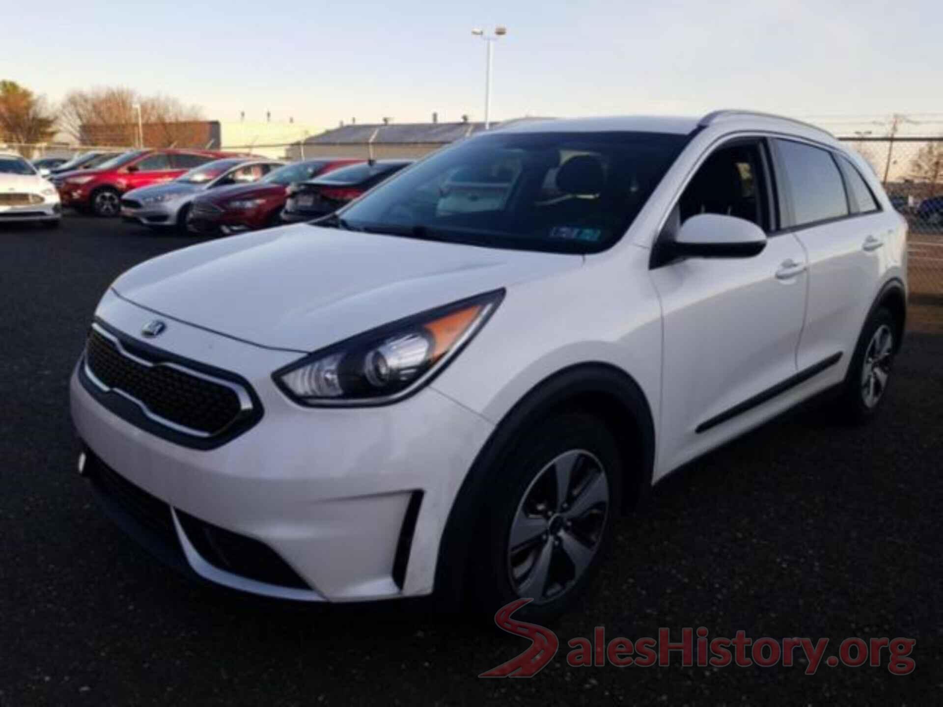 KNDCB3LC5H5053614 2017 KIA NIRO