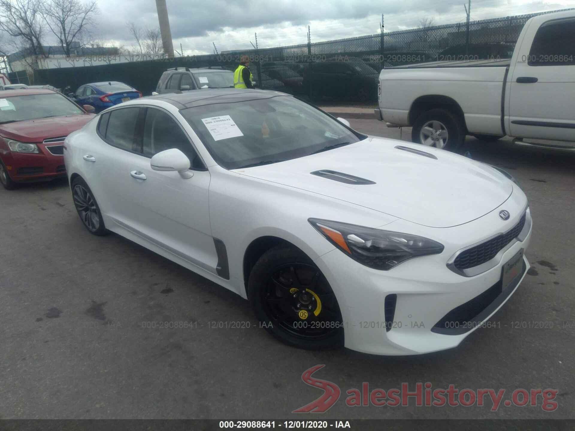 KNAE25LA9J6022740 2018 KIA STINGER