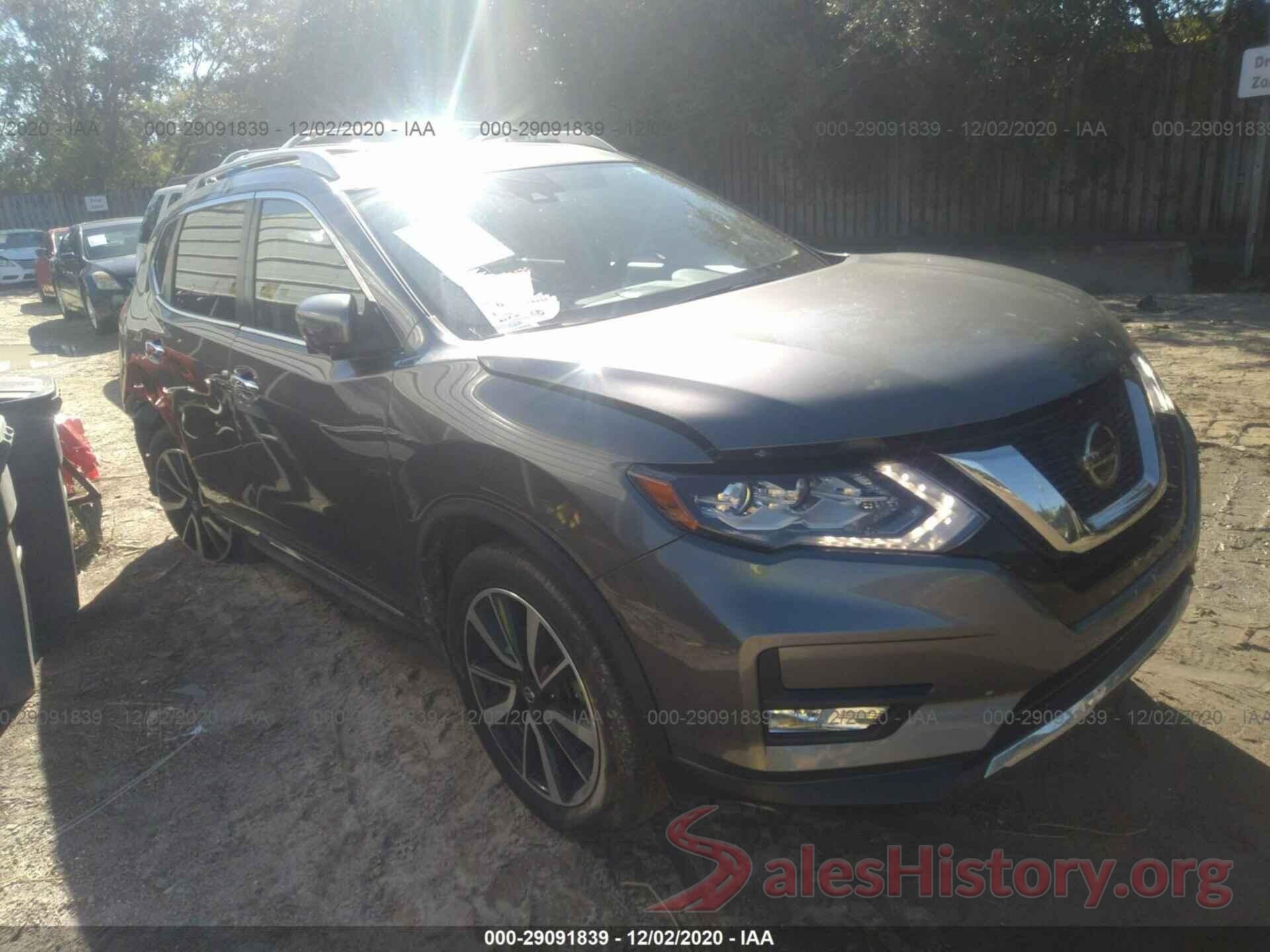 JN8AT2MT8JW489357 2018 NISSAN ROGUE