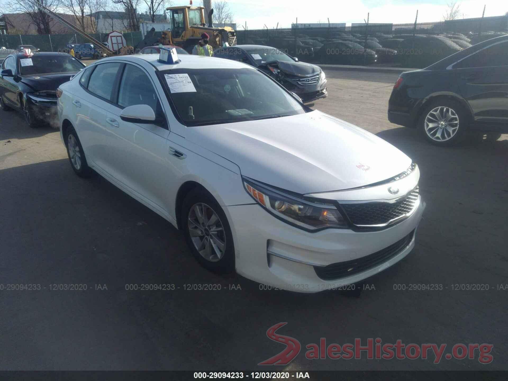 KNAGT4L32G5073738 2016 KIA OPTIMA