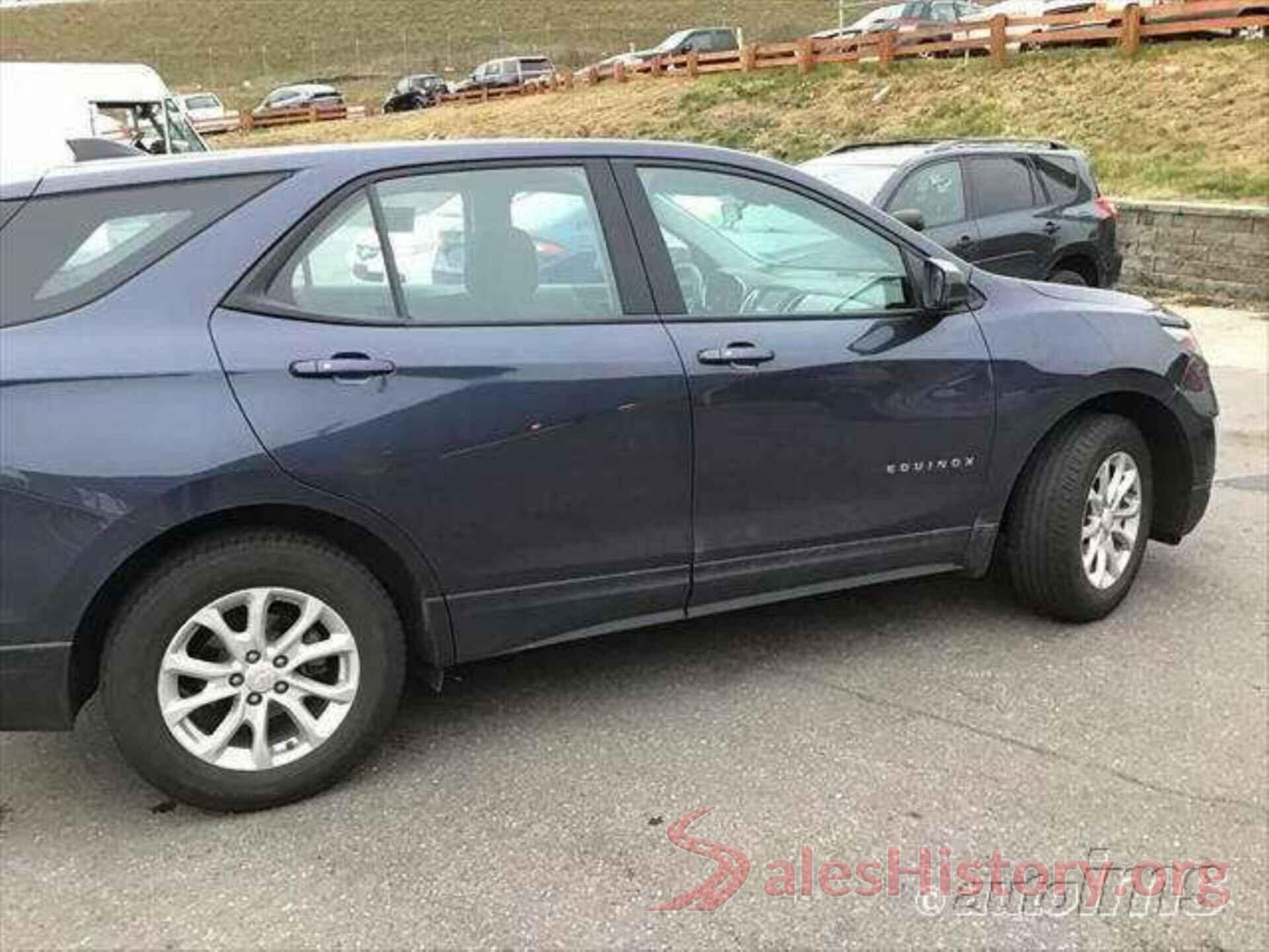 3GNAXHEV9JS569160 2018 CHEVROLET EQUINOX