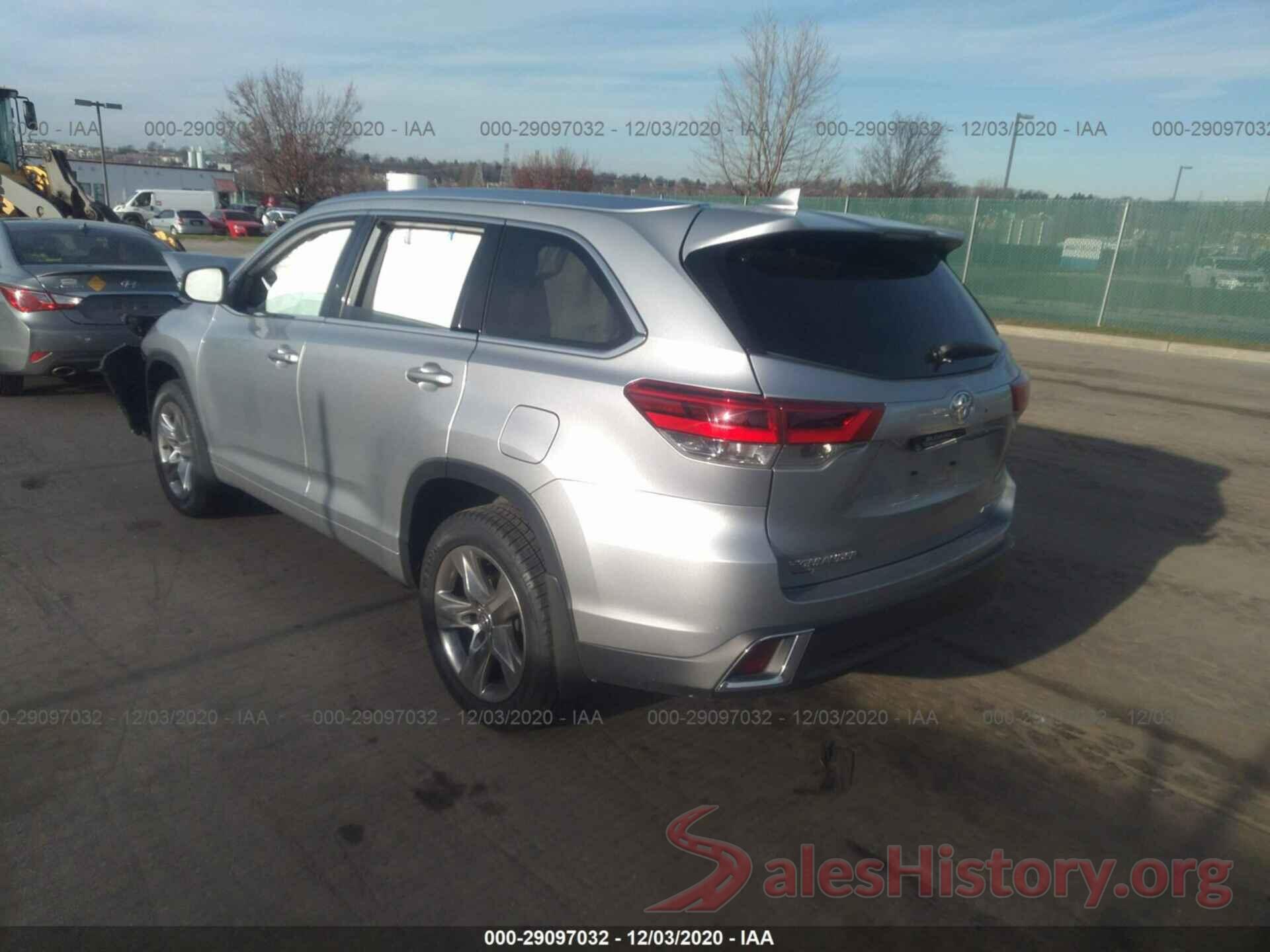 5TDDZRFH7JS853261 2018 TOYOTA HIGHLANDER