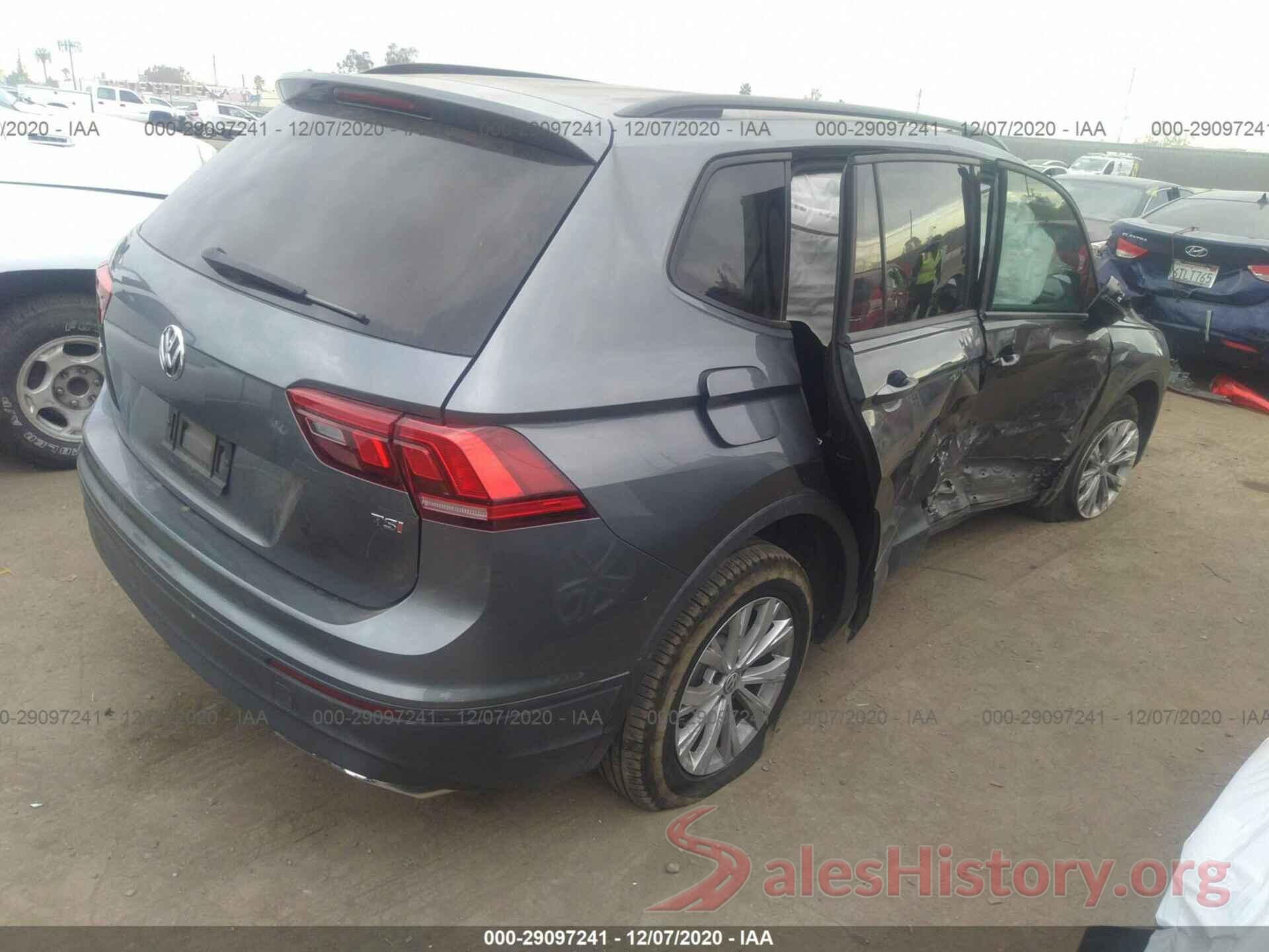 3VV1B7AX6JM055605 2018 VOLKSWAGEN TIGUAN