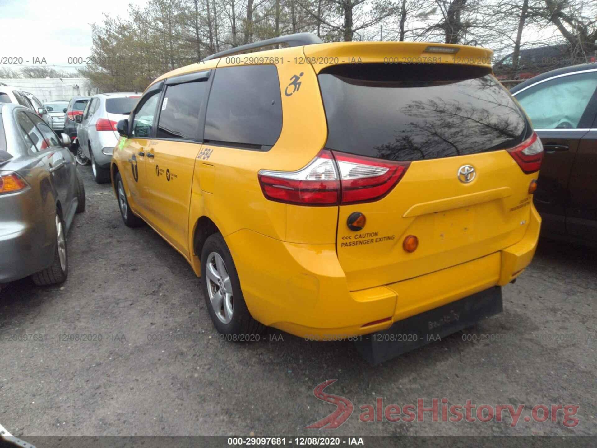 5TDKZ3DC8HS890406 2017 TOYOTA SIENNA