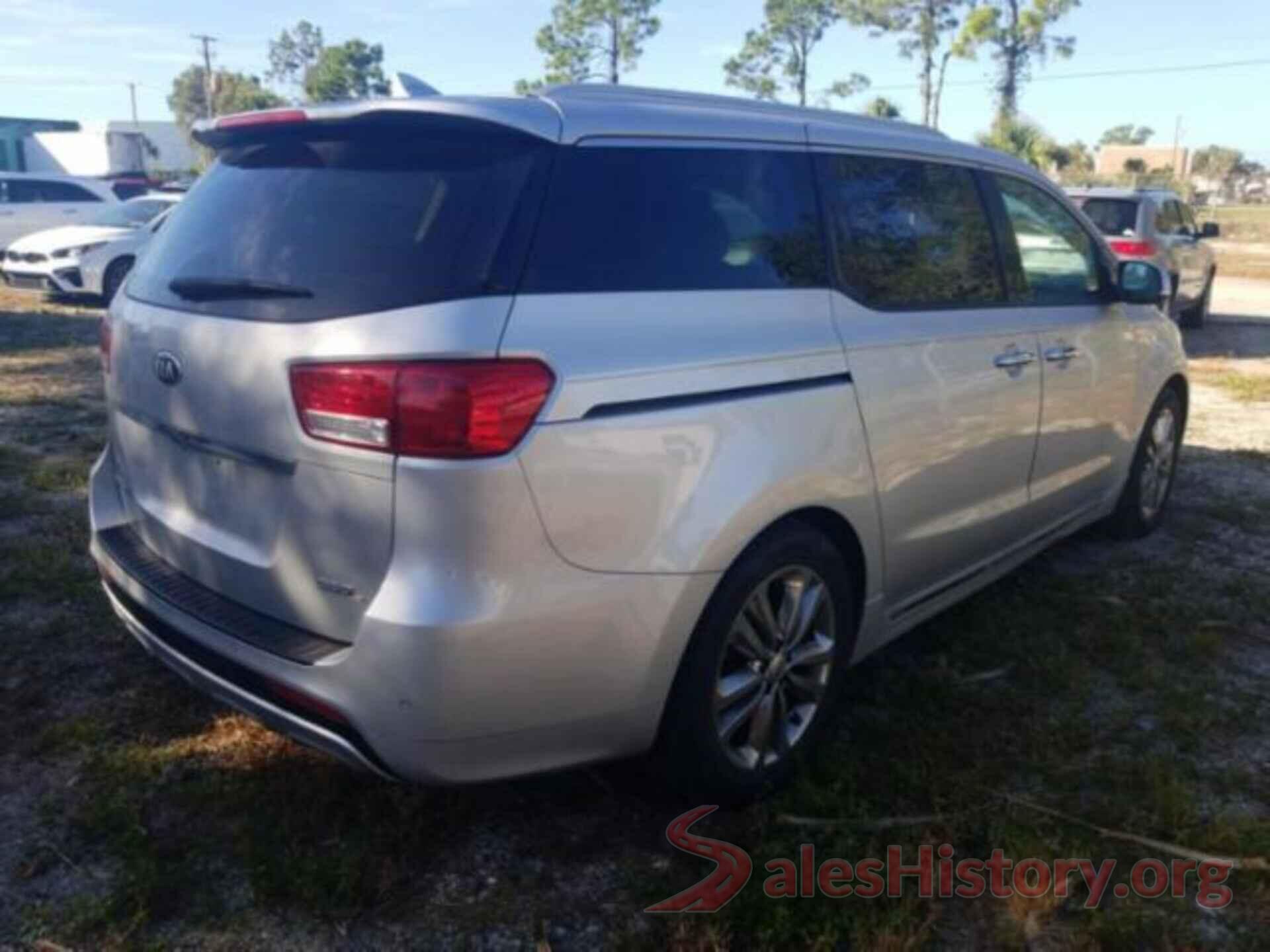 KNDME5C1XJ6356068 2018 KIA SEDONA