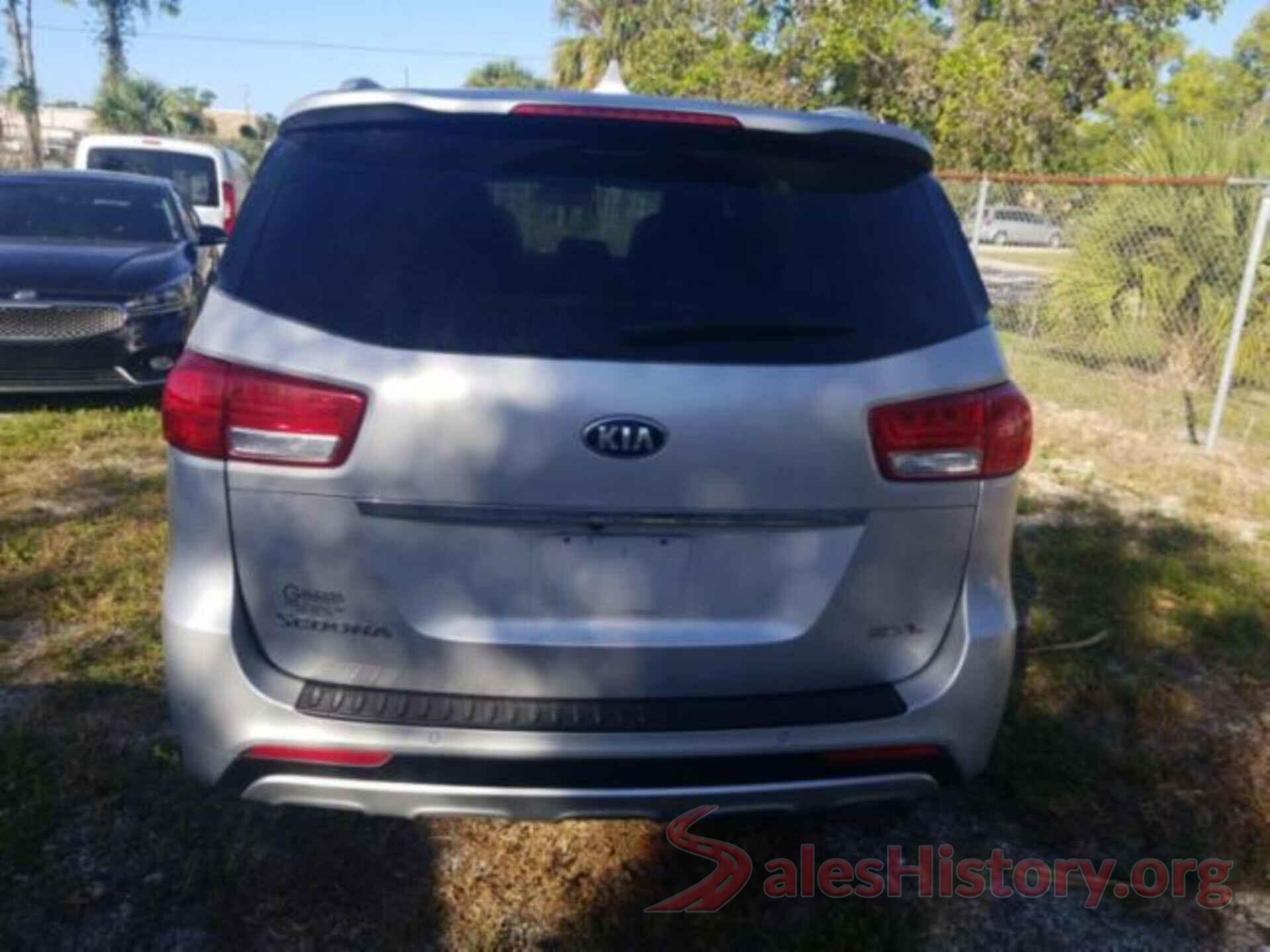 KNDME5C1XJ6356068 2018 KIA SEDONA