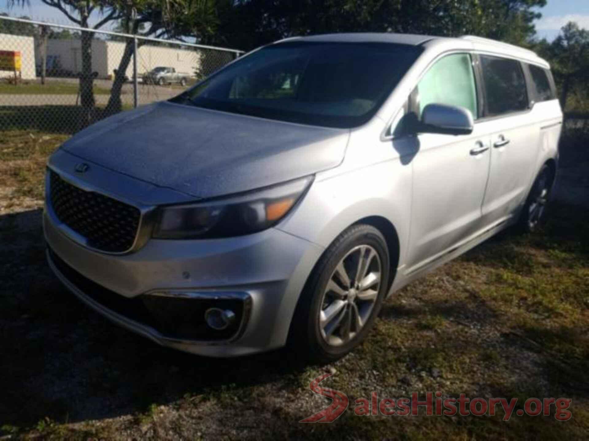 KNDME5C1XJ6356068 2018 KIA SEDONA