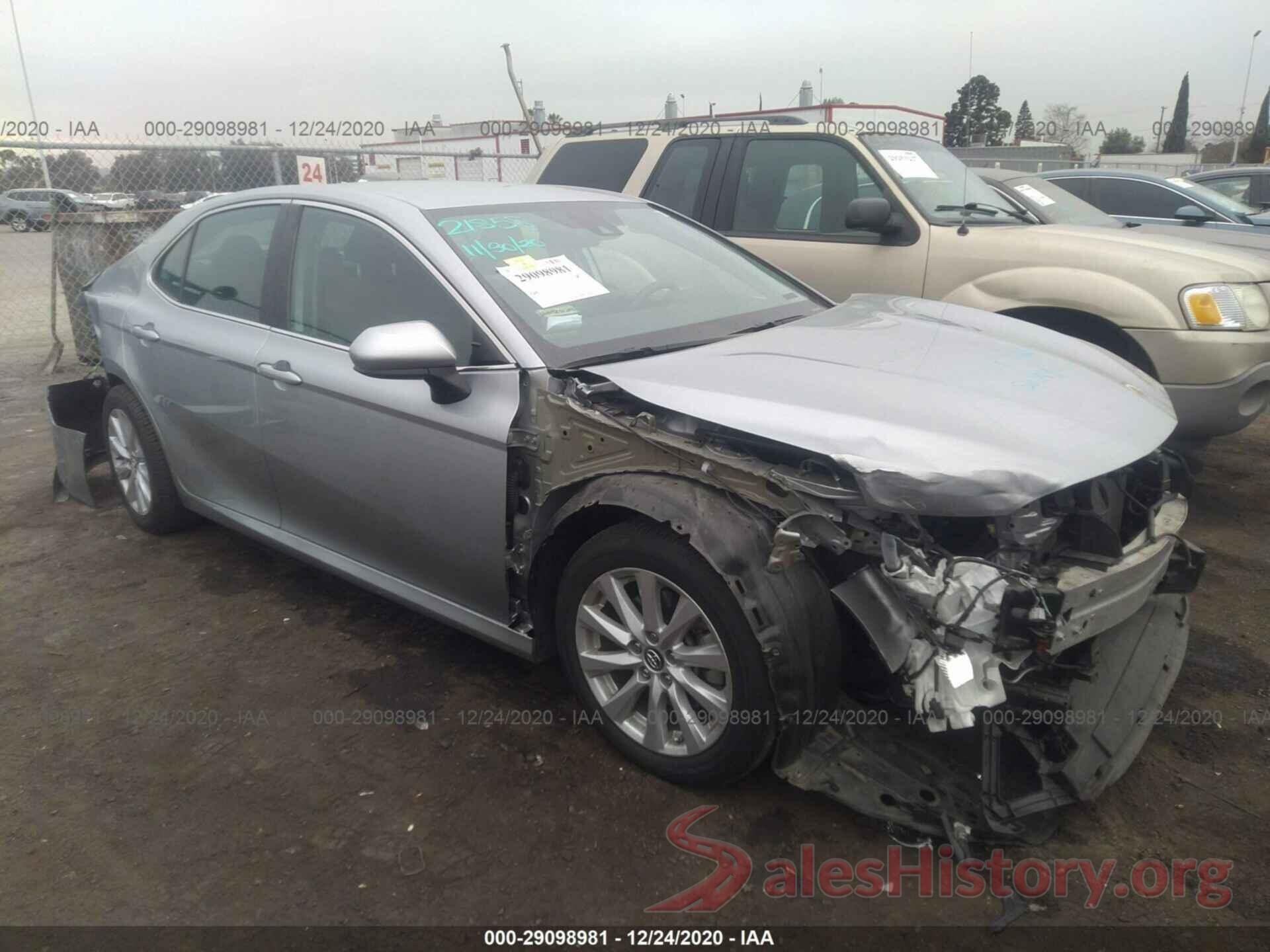 4T1B11HK0KU242148 2019 TOYOTA CAMRY