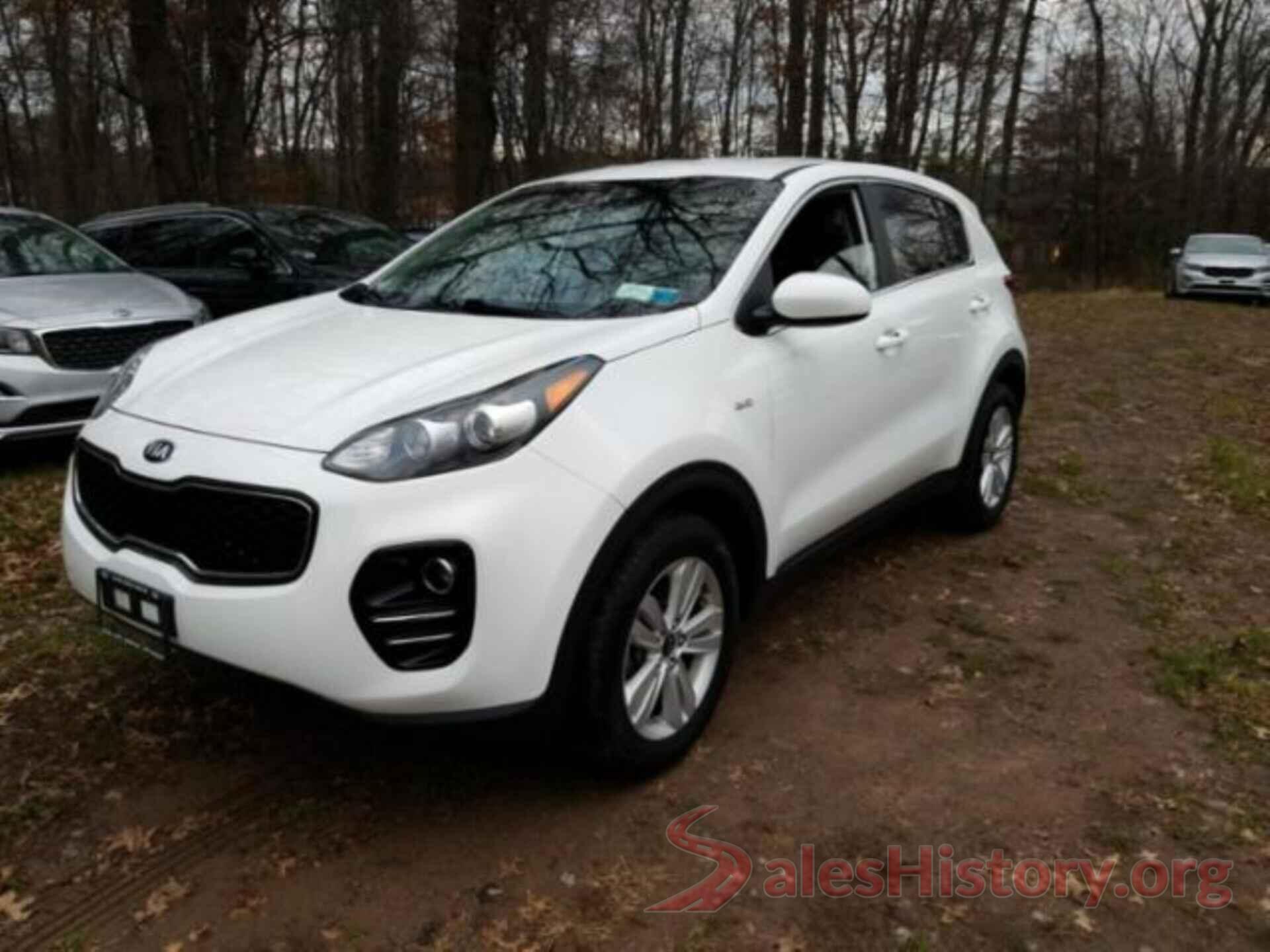 KNDPMCAC3J7396995 2018 KIA SPORTAGE