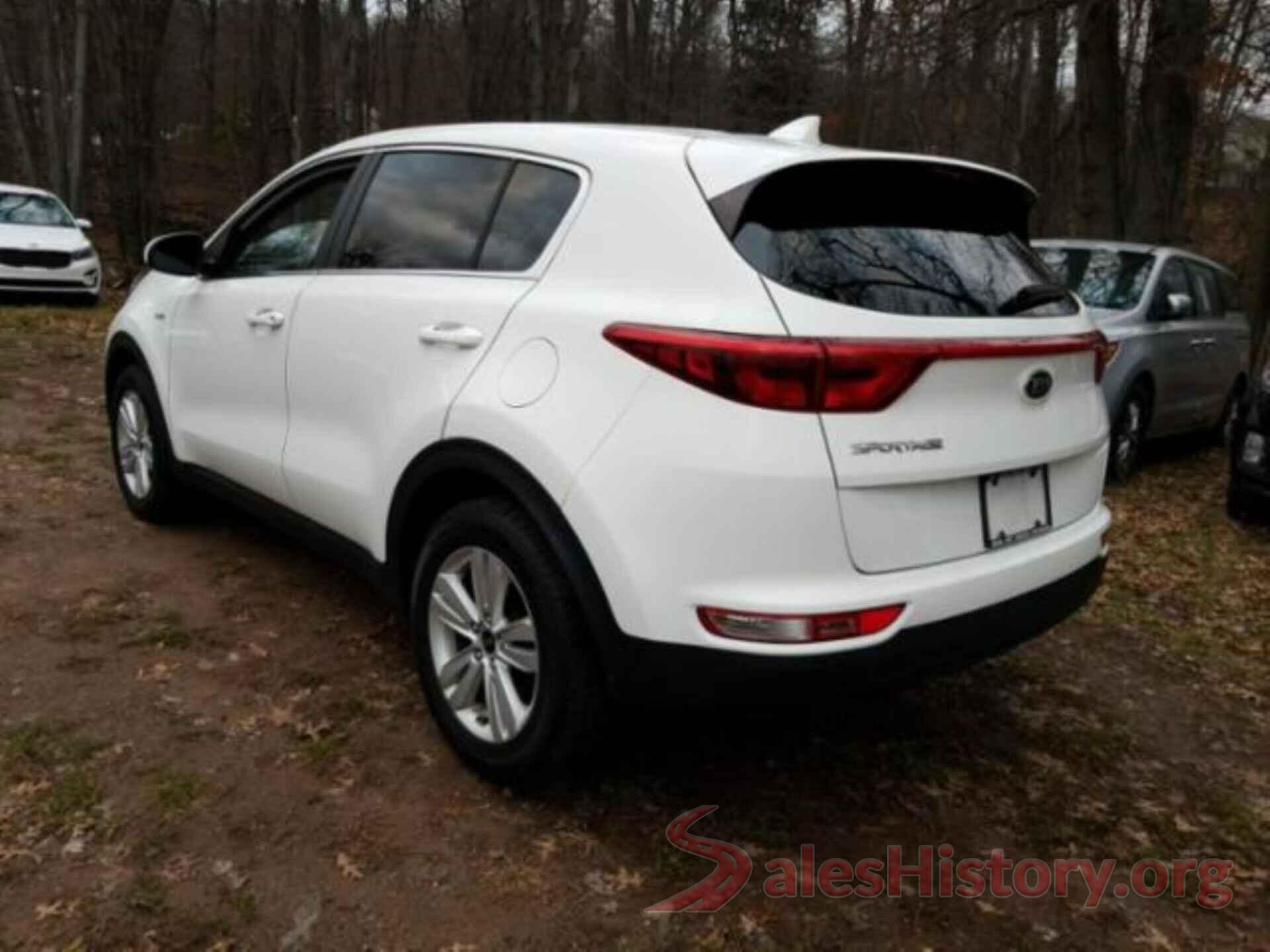 KNDPMCAC3J7396995 2018 KIA SPORTAGE