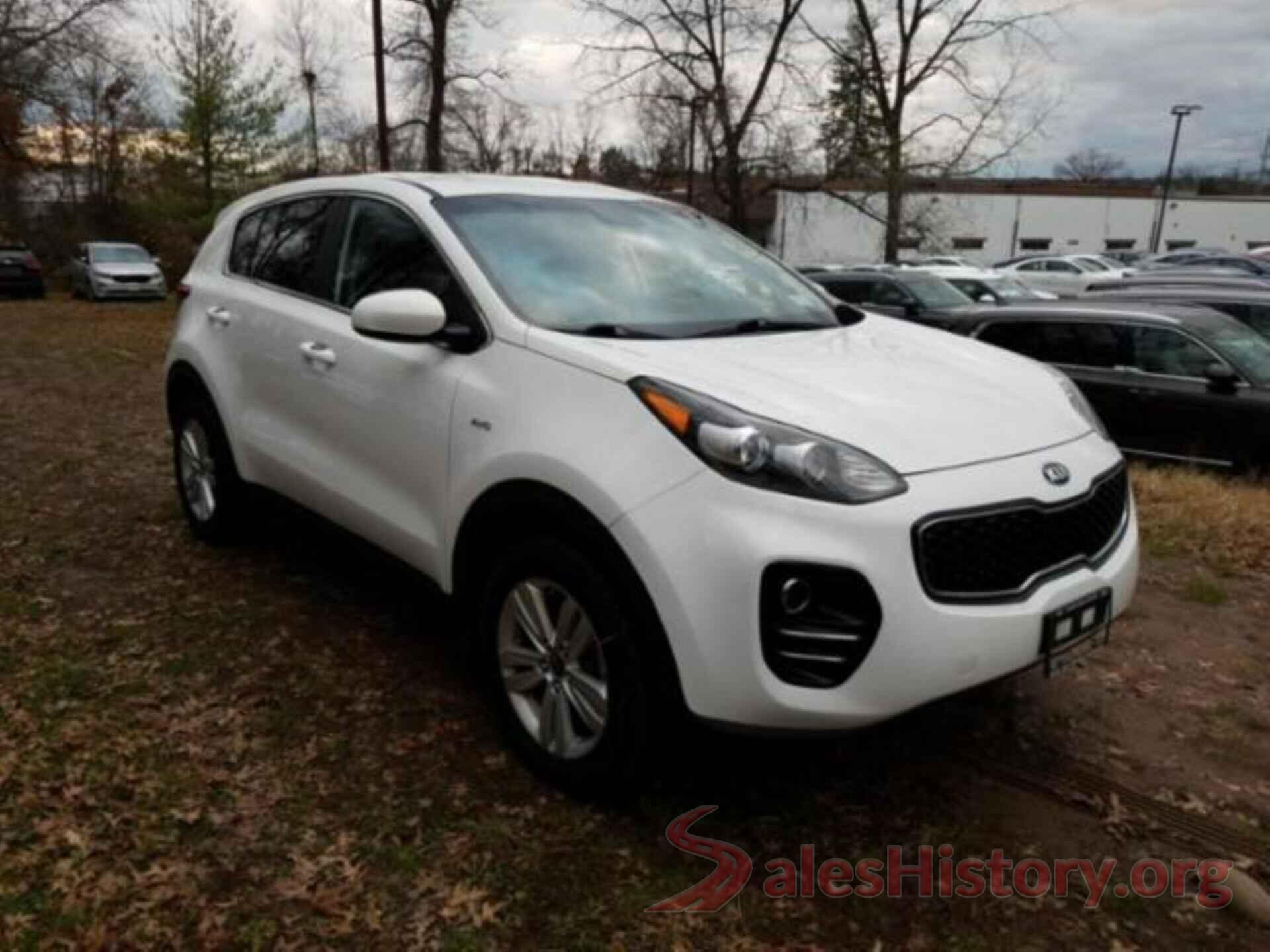 KNDPMCAC3J7396995 2018 KIA SPORTAGE