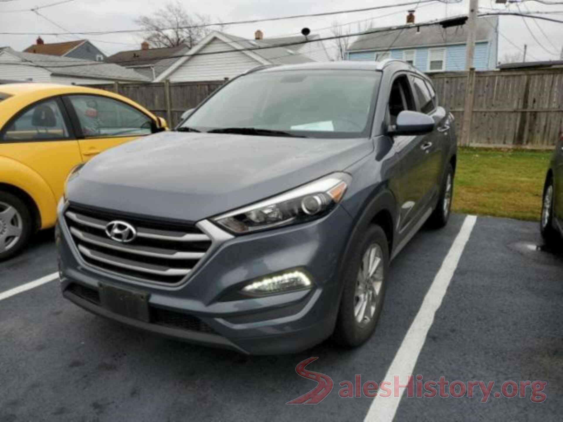 KM8J33A45HU594180 2017 HYUNDAI TUCSON